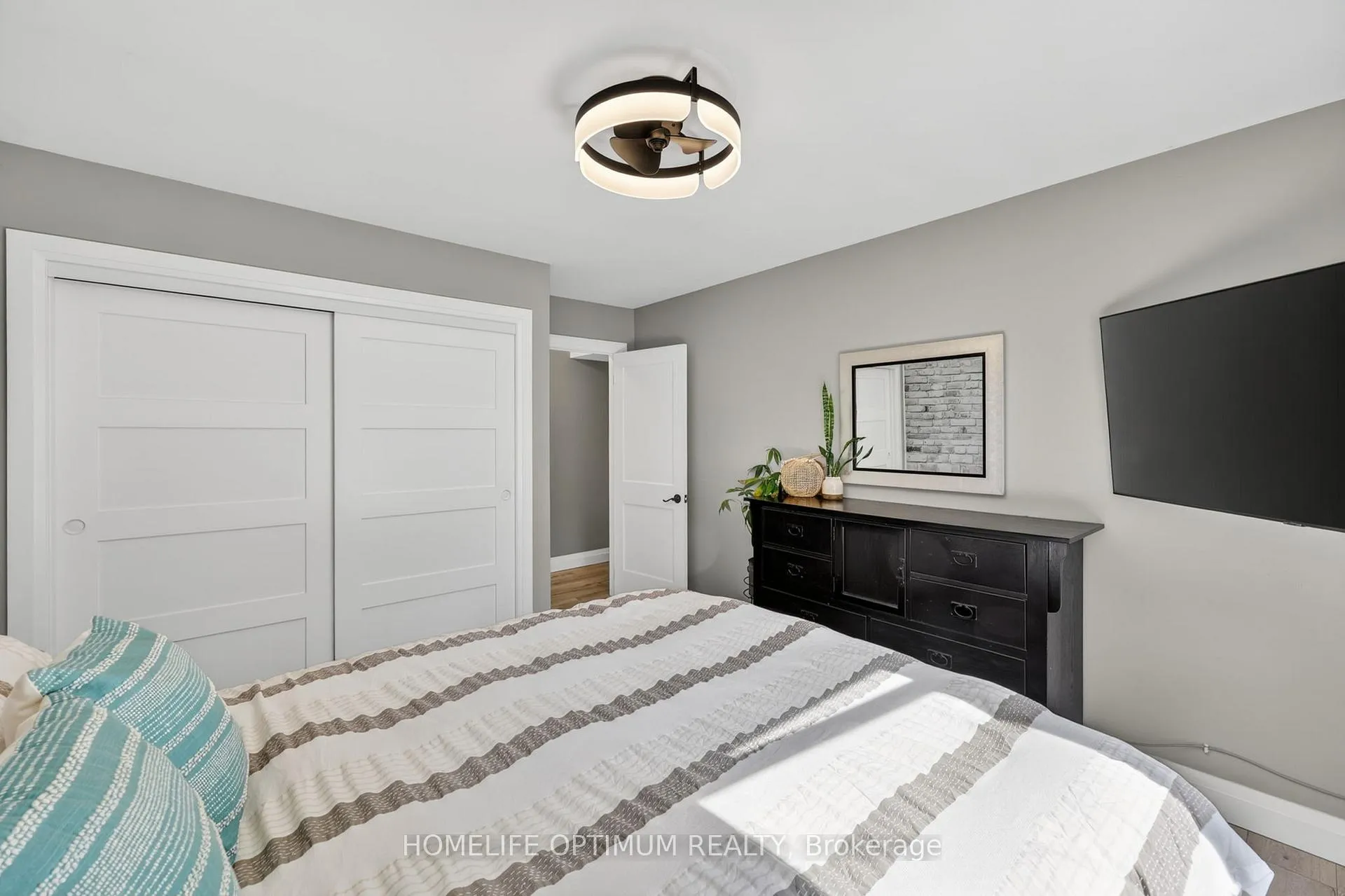 Photo 18 of 5670 Thomas Drive, Georgina, Baldwin — HOMEH