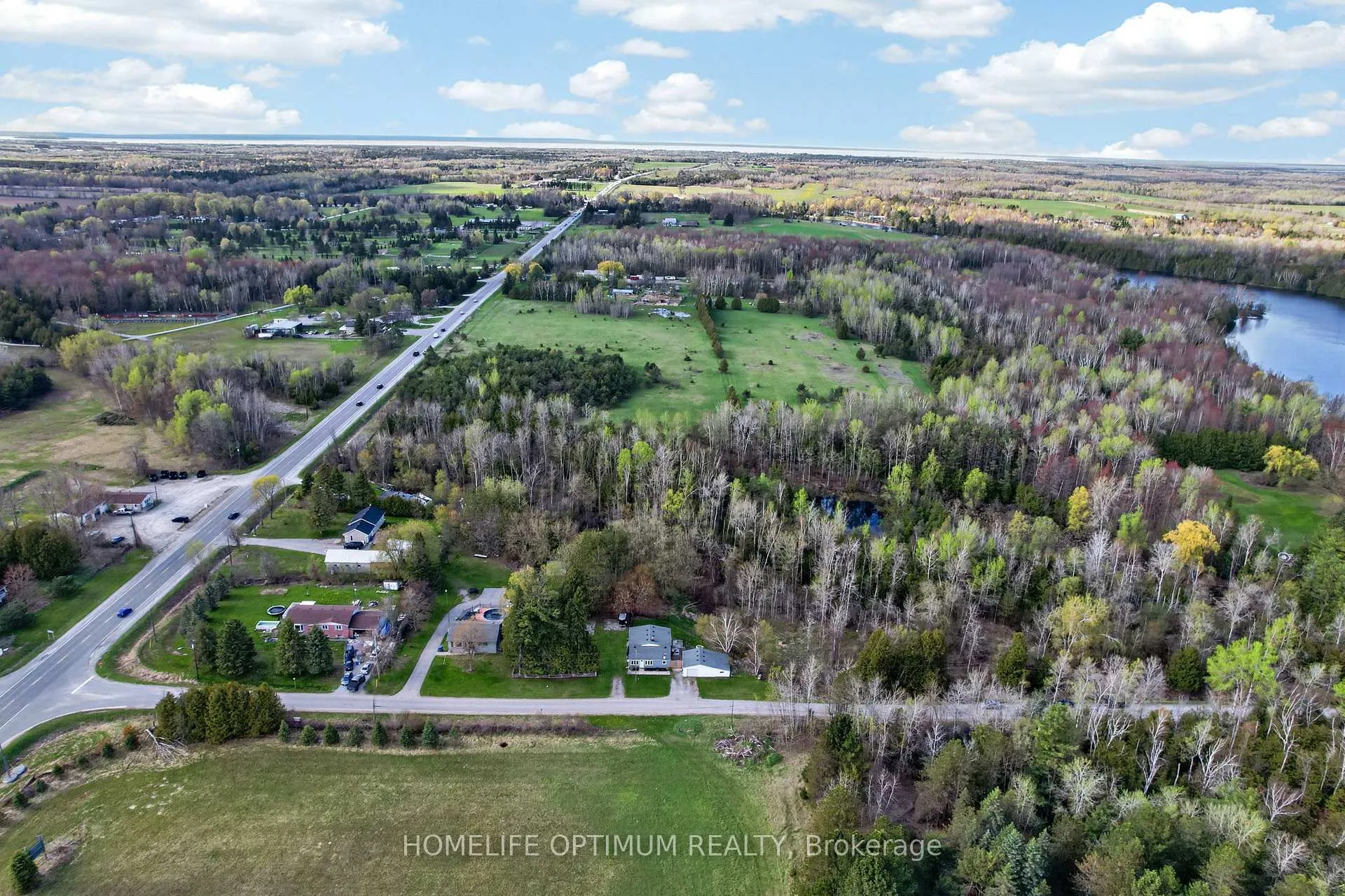 Photo 37 of 5670 Thomas Drive, Georgina, Baldwin — HOMEH