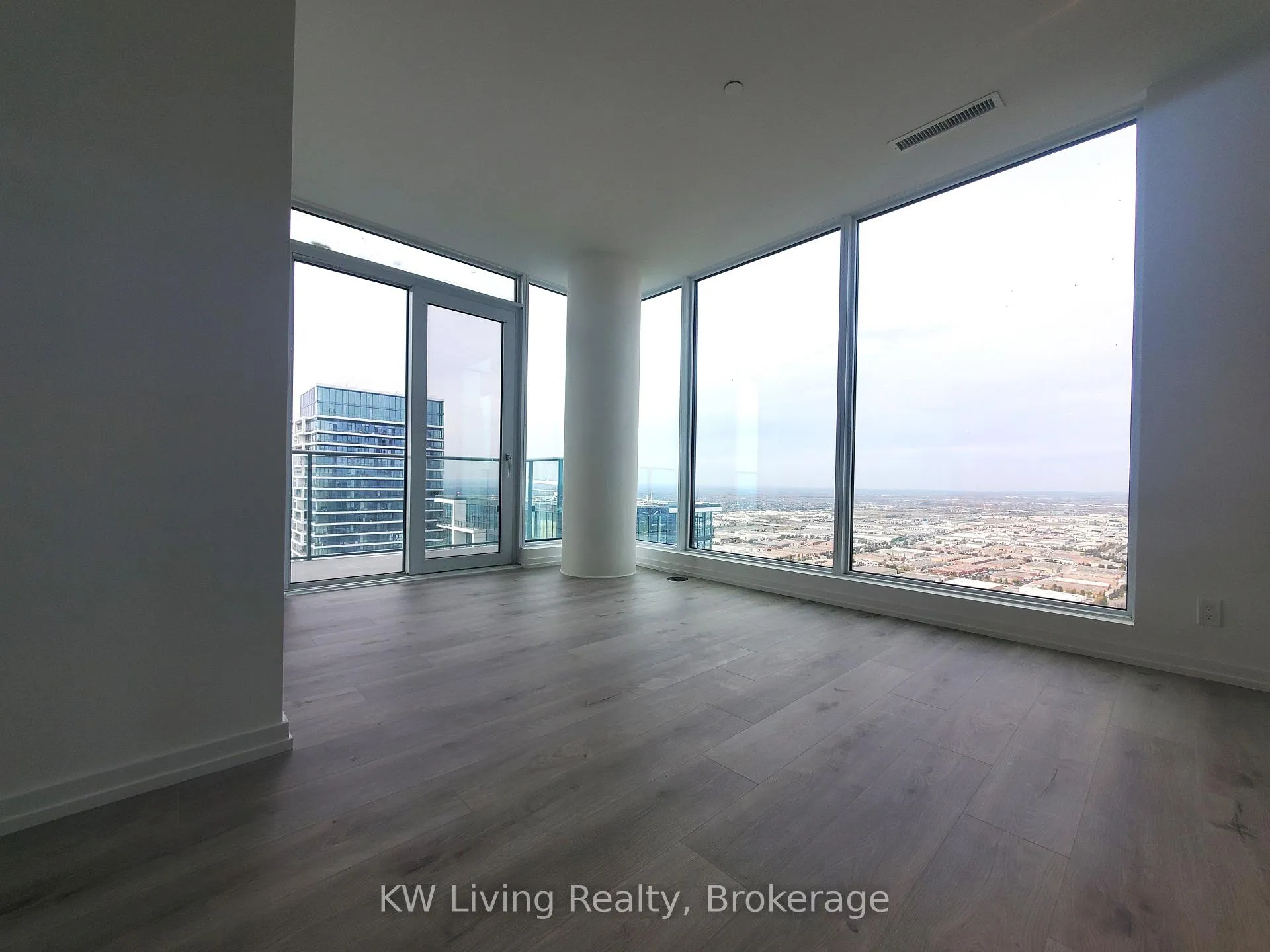 Photo 6 of Unit PH06, 7890 Jane Street, Vaughan, Vaughan Corporate Centre — HOMEH