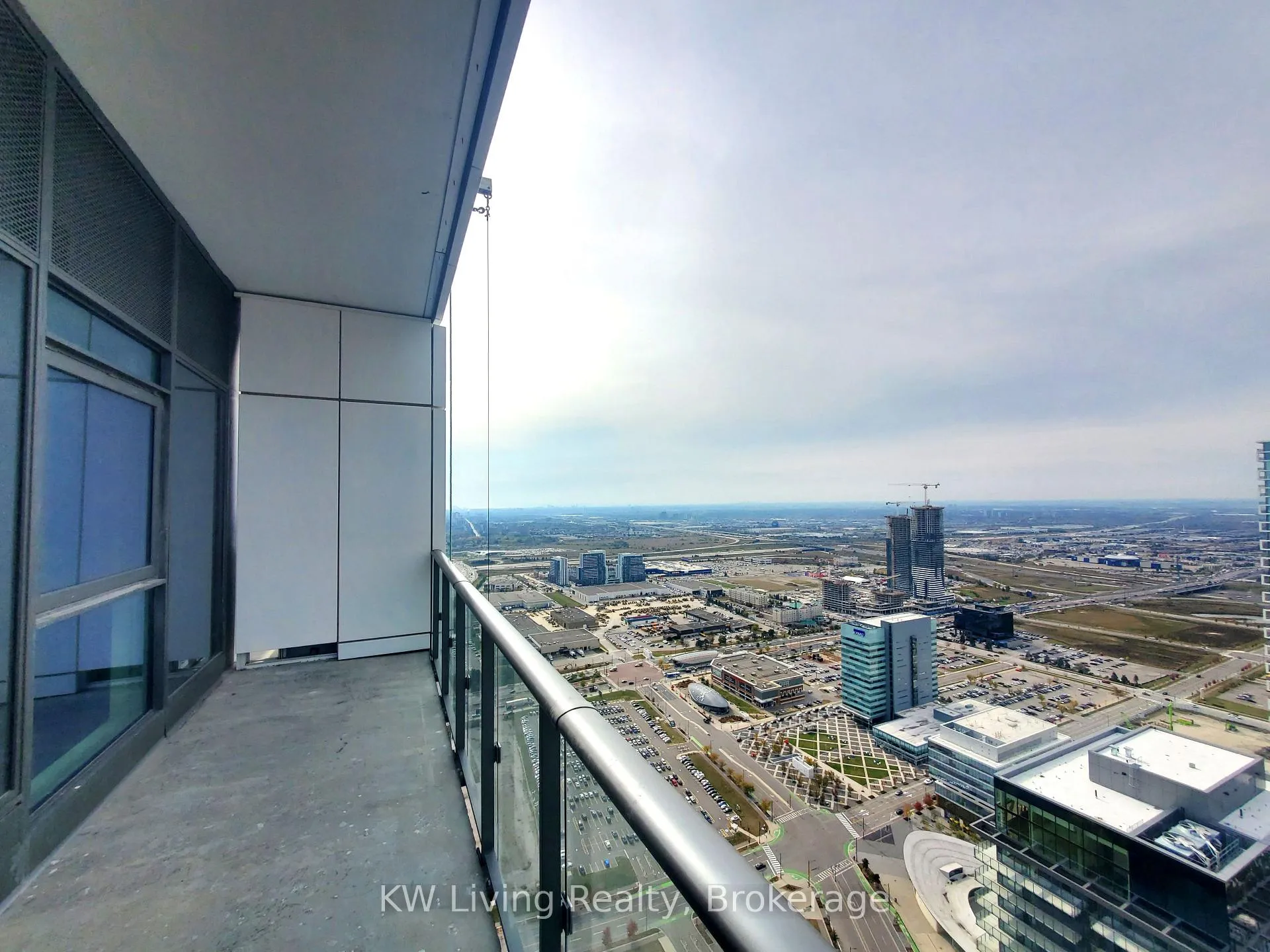 Photo 10 of Unit PH06, 7890 Jane Street, Vaughan, Vaughan Corporate Centre — HOMEH