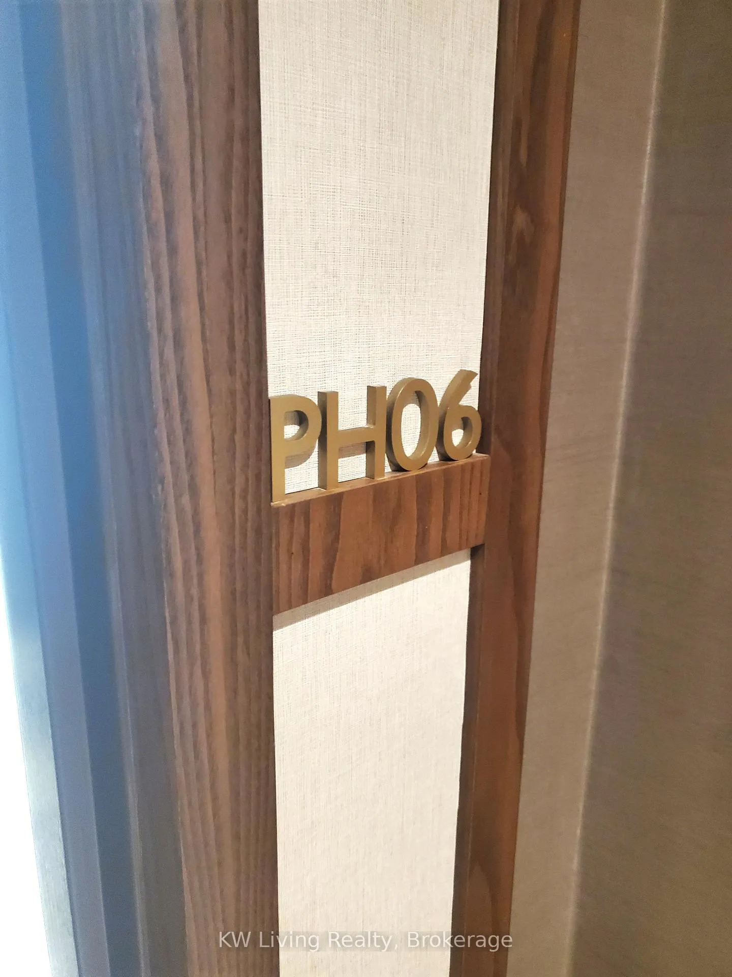 Photo 11 of Unit PH06, 7890 Jane Street, Vaughan, Vaughan Corporate Centre — HOMEH
