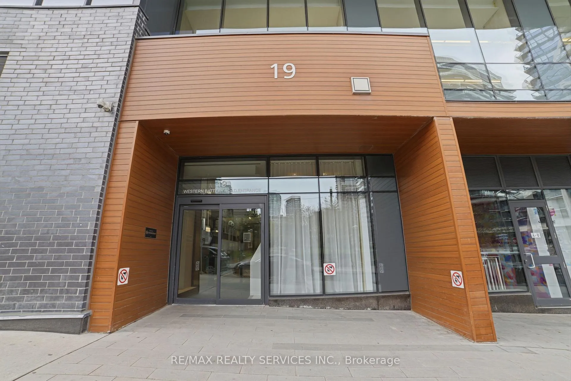 Photo 2 of Unit 2121, 19 Western Battery Road, Toronto, Niagara — HOMEH
