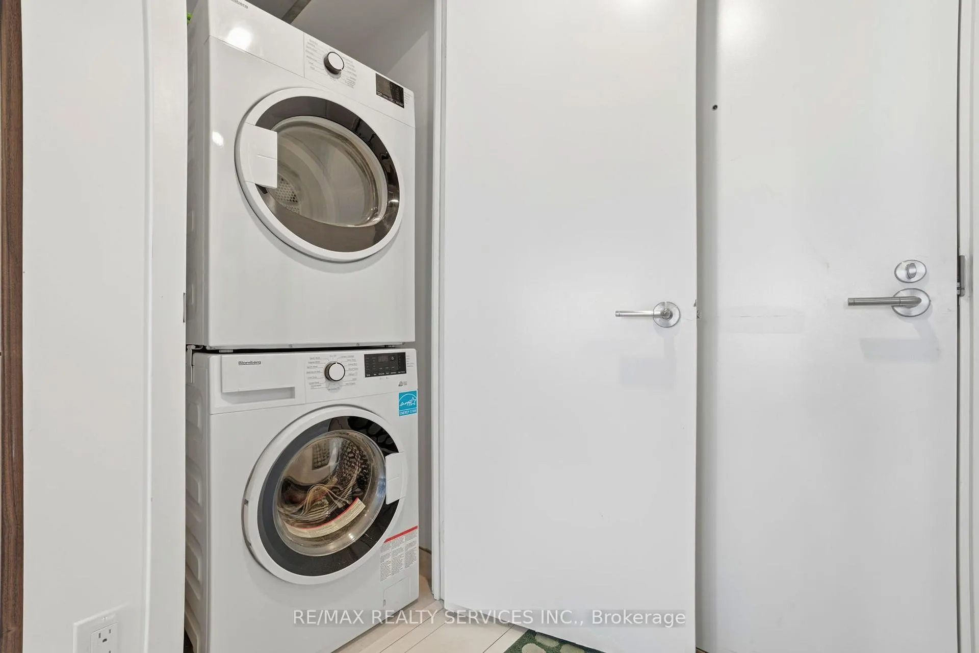 Photo 16 of Unit 2121, 19 Western Battery Road, Toronto, Niagara — HOMEH