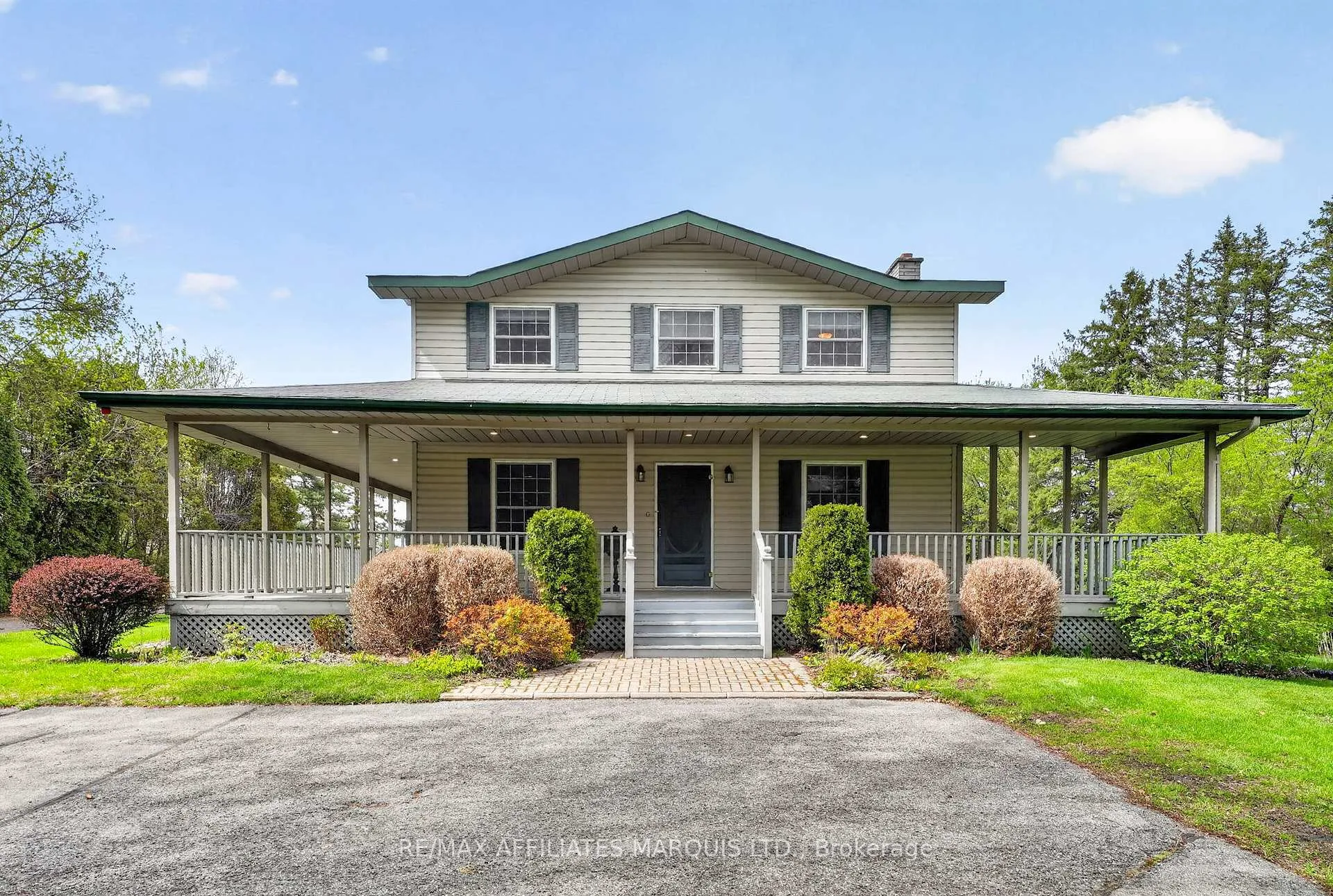 Photo 1 of 315 Eleventh Street E, Cornwall — HOMEH