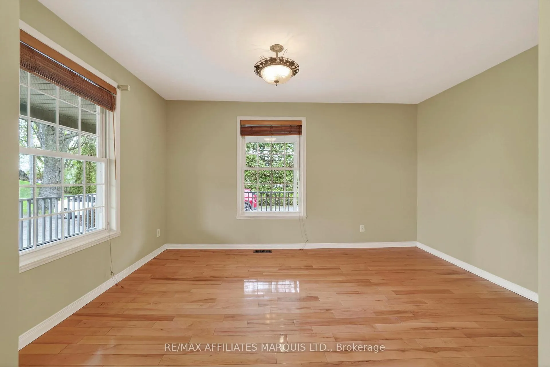 Photo 18 of 315 Eleventh Street E, Cornwall — HOMEH