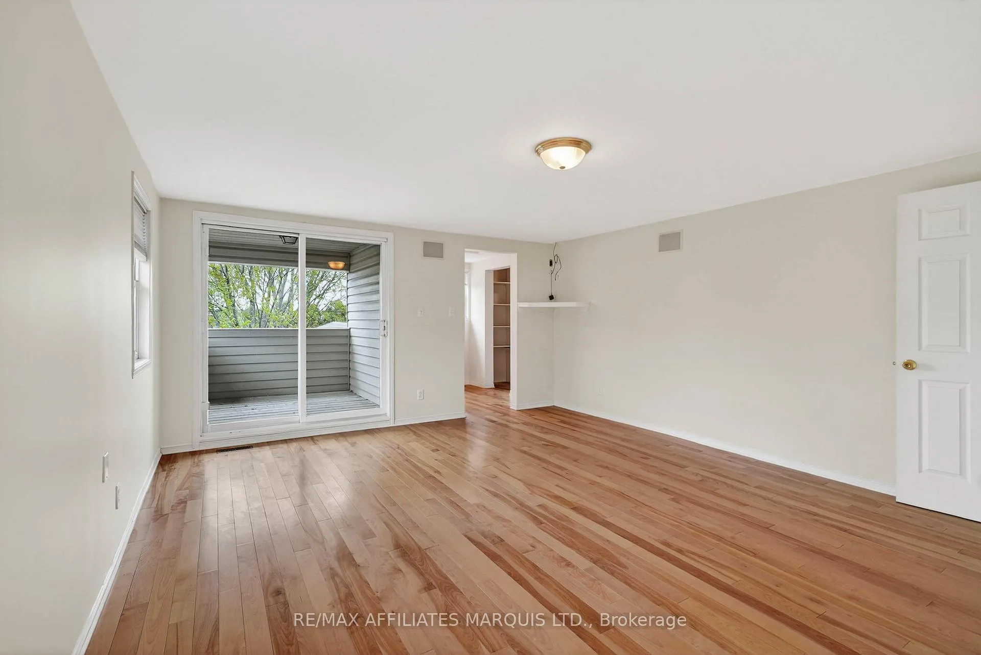 Photo 23 of 315 Eleventh Street E, Cornwall — HOMEH