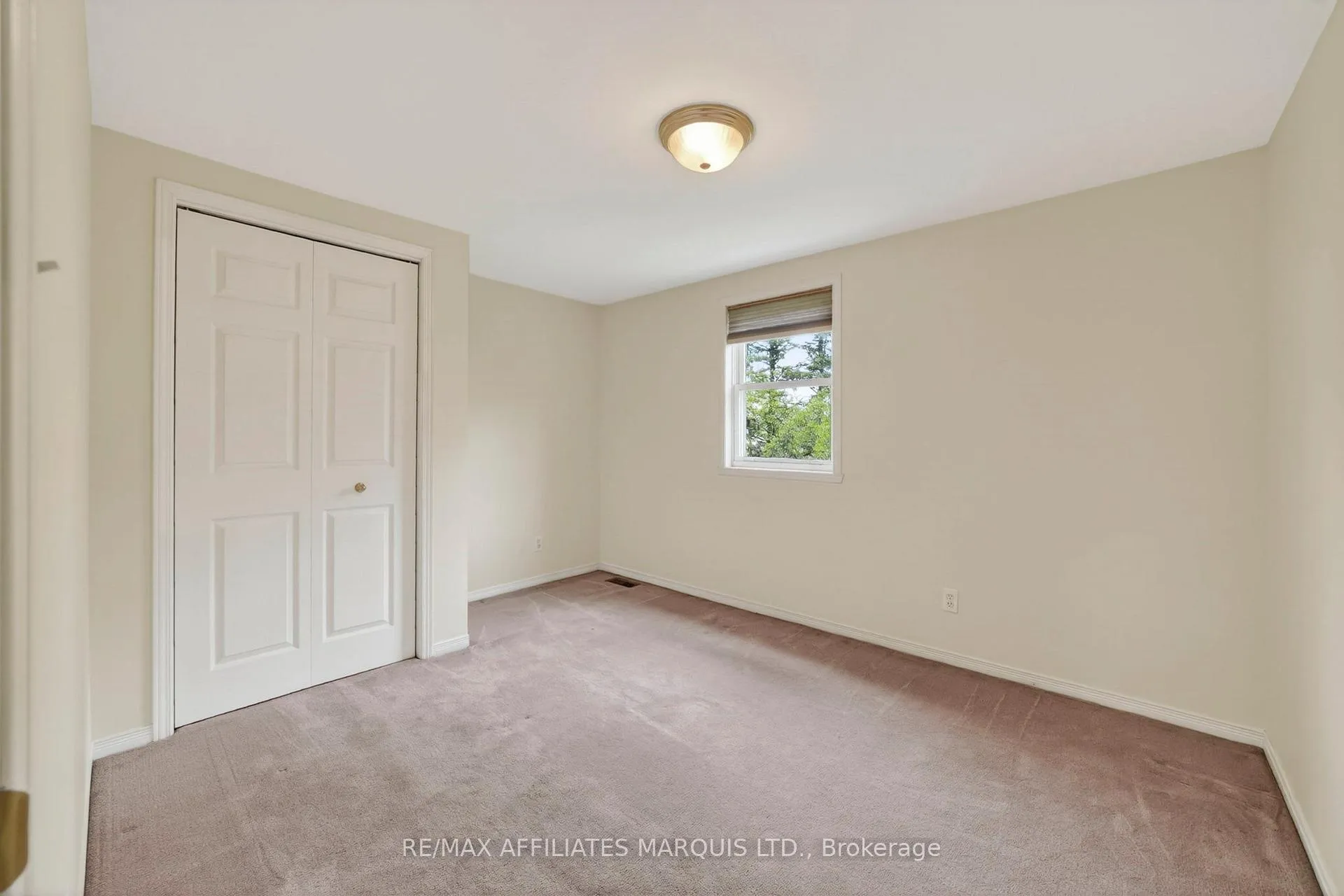 Photo 33 of 315 Eleventh Street E, Cornwall — HOMEH