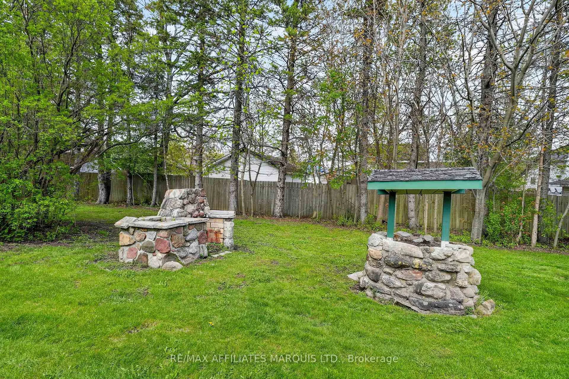 Photo 45 of 315 Eleventh Street E, Cornwall — HOMEH