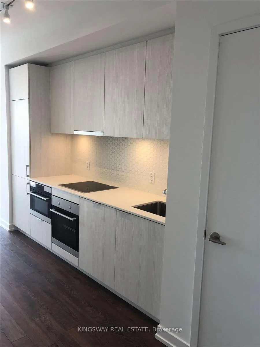Photo 4 of Unit 1218, 18 Front Street E, Toronto, Church-Yonge Corridor — HOMEH