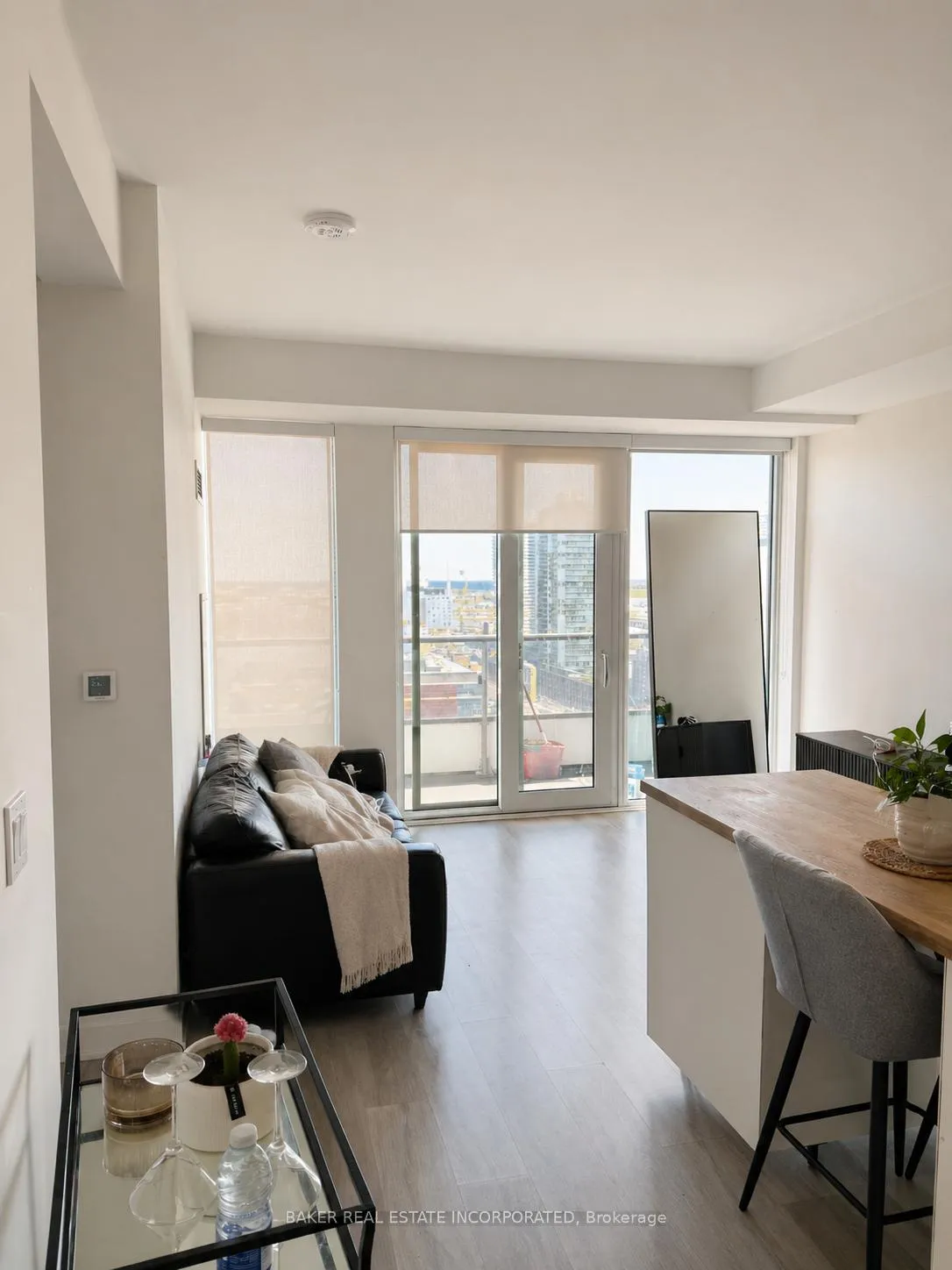 Photo 2 of Unit 2102, 70 Princess Street, Toronto, Moss Park — HOMEH
