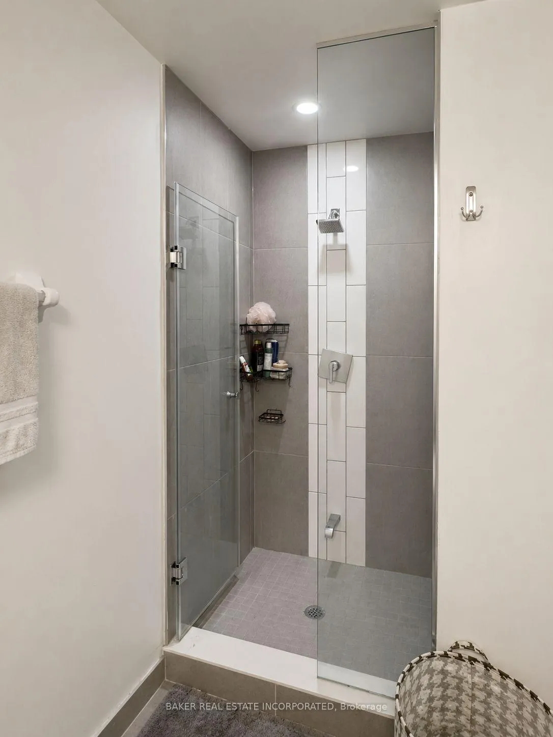 Photo 8 of Unit 2102, 70 Princess Street, Toronto, Moss Park — HOMEH