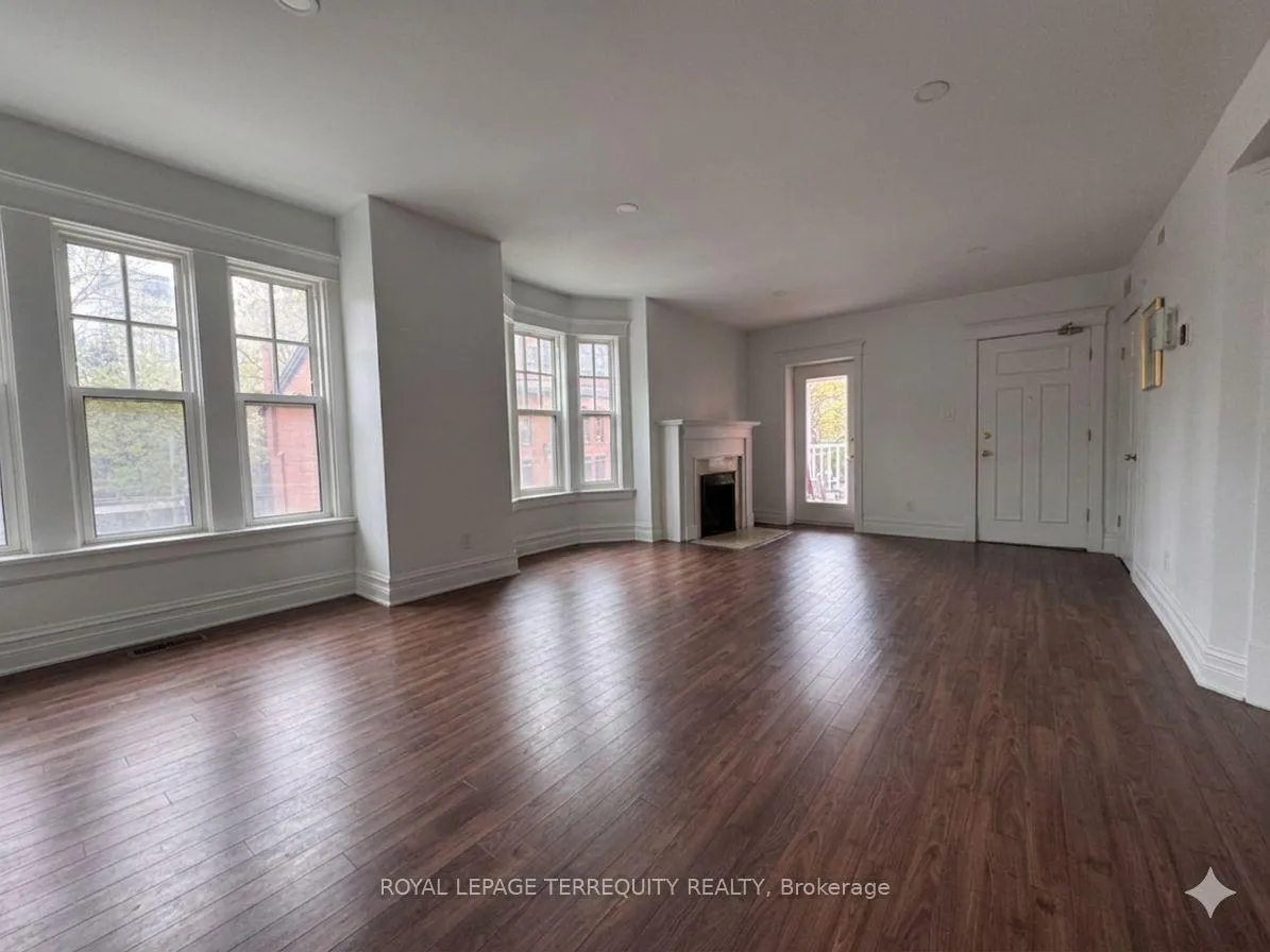 Photo 7 of Unit Unit 2, 8 Webster Avenue, Toronto, The Annex — HOMEH