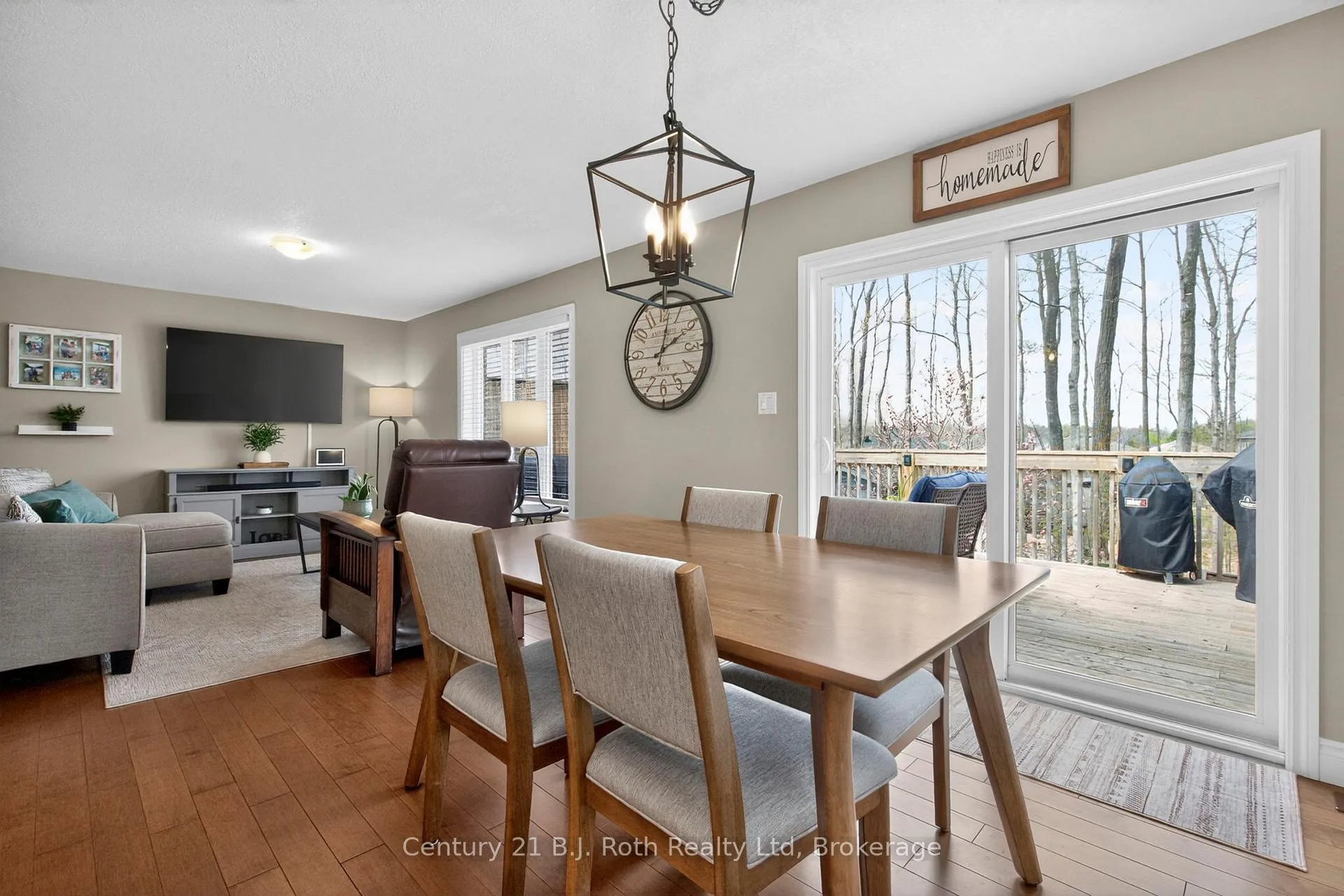 Photo 11 of 24 Hunter Avenue, Tay, Victoria Harbour — HOMEH