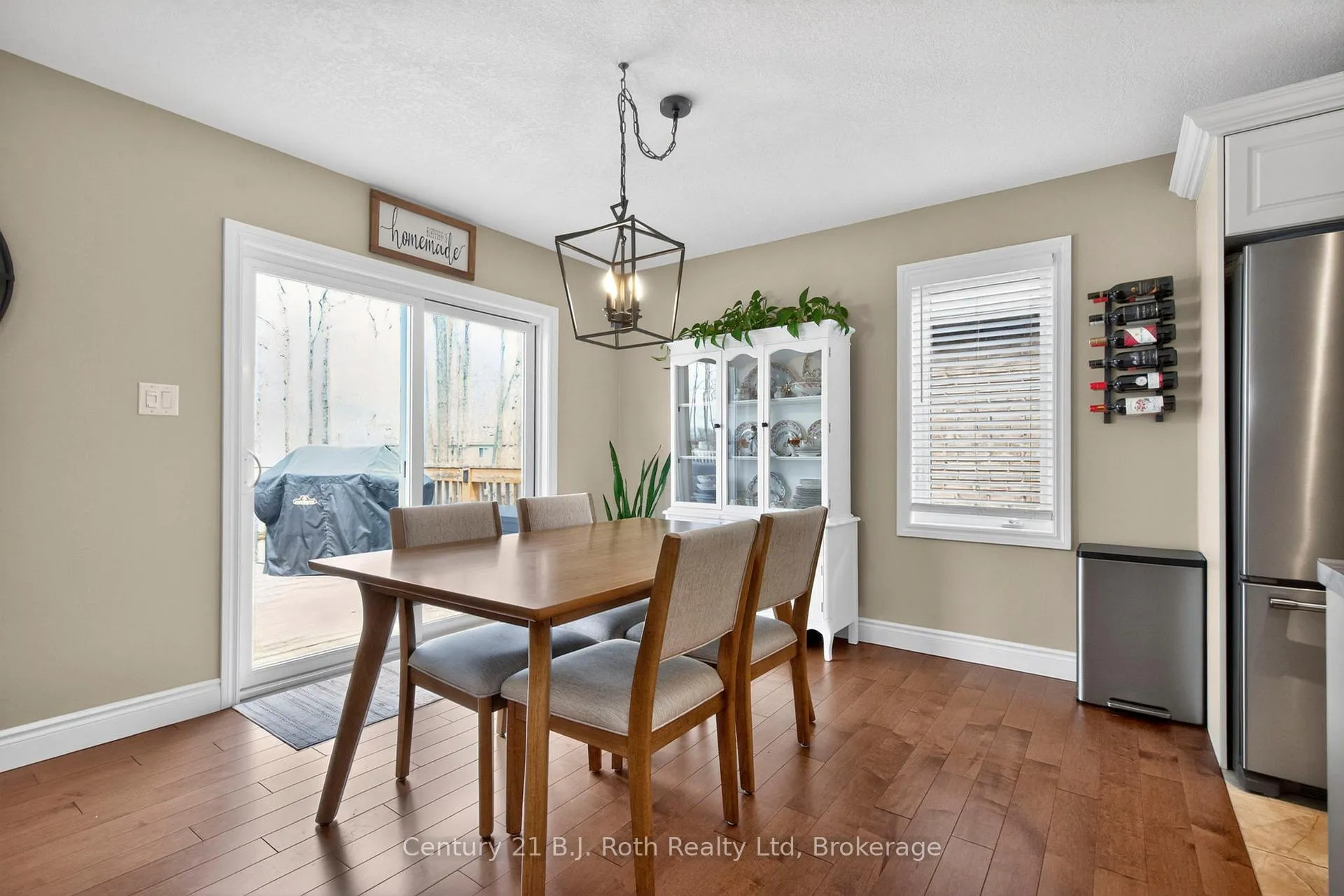 Photo 12 of 24 Hunter Avenue, Tay, Victoria Harbour — HOMEH