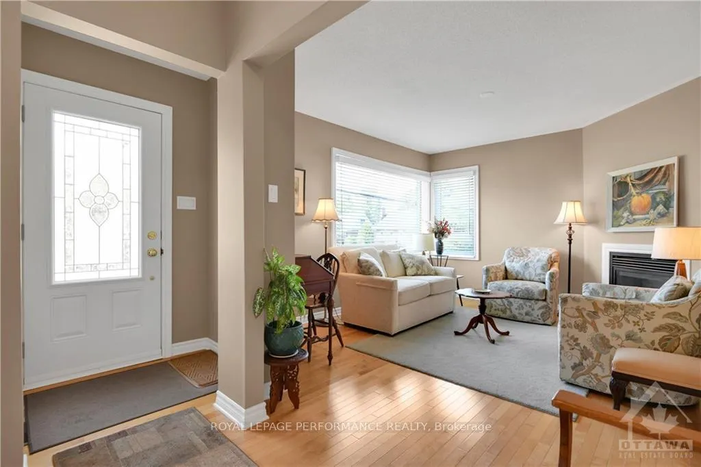 Photo 2 of 1707 Edge Hill Place, Ottawa, Ridgemont — HOMEH