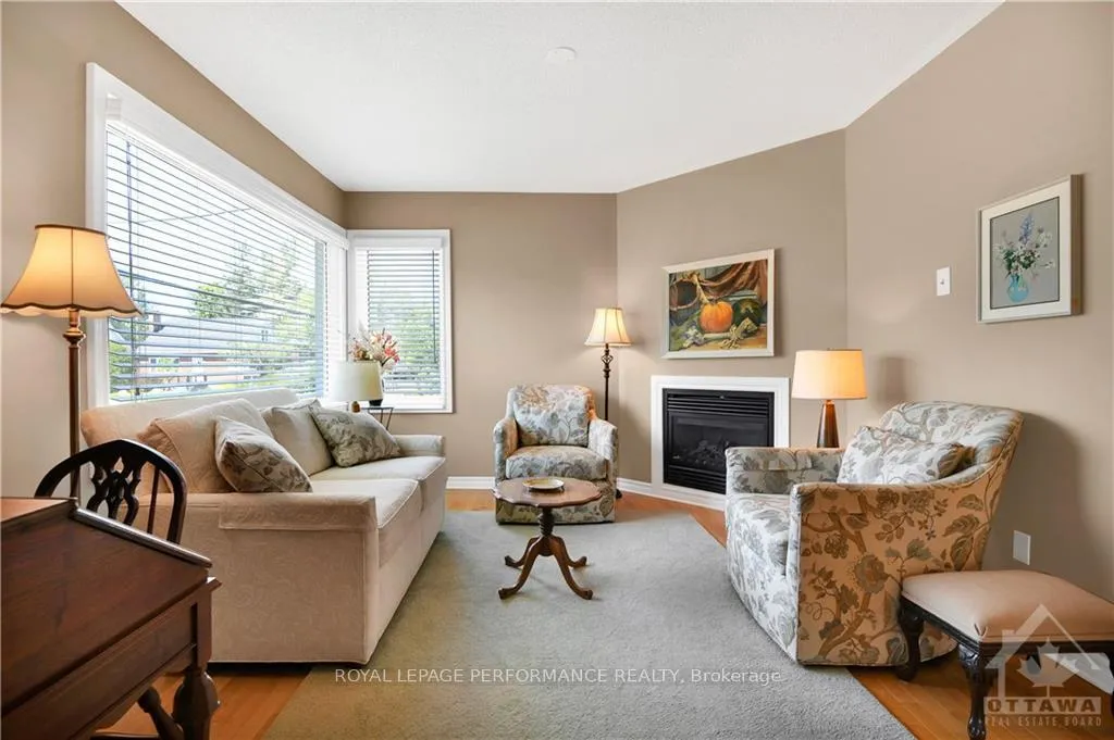 Photo 3 of 1707 Edge Hill Place, Ottawa, Ridgemont — HOMEH