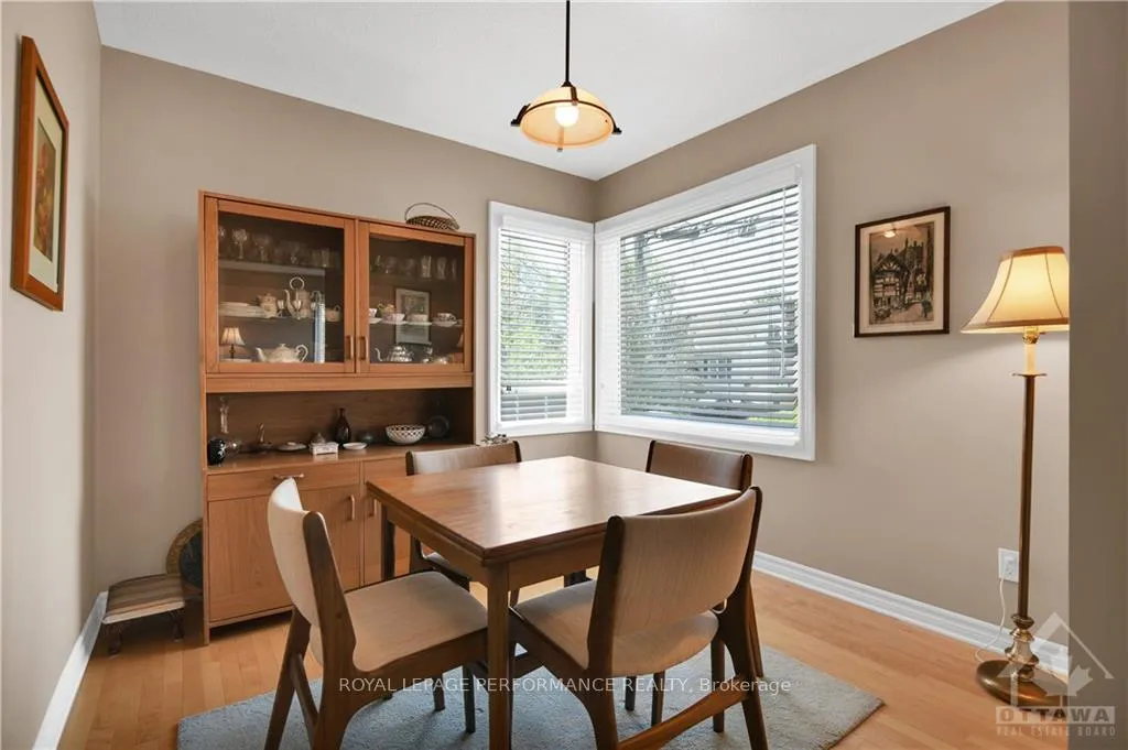 Photo 7 of 1707 Edge Hill Place, Ottawa, Ridgemont — HOMEH