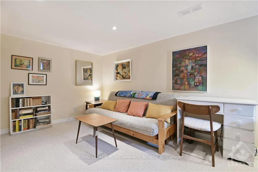 Photo 19 of 1707 Edge Hill Place, Ottawa, Ridgemont — HOMEH