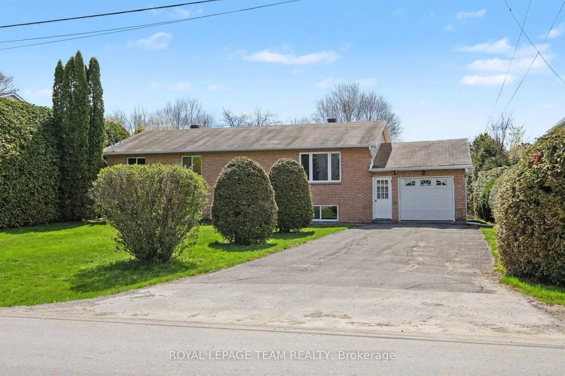 Photo 2 of 6294 Ottawa Street, Ottawa, Richmond — HOMEH