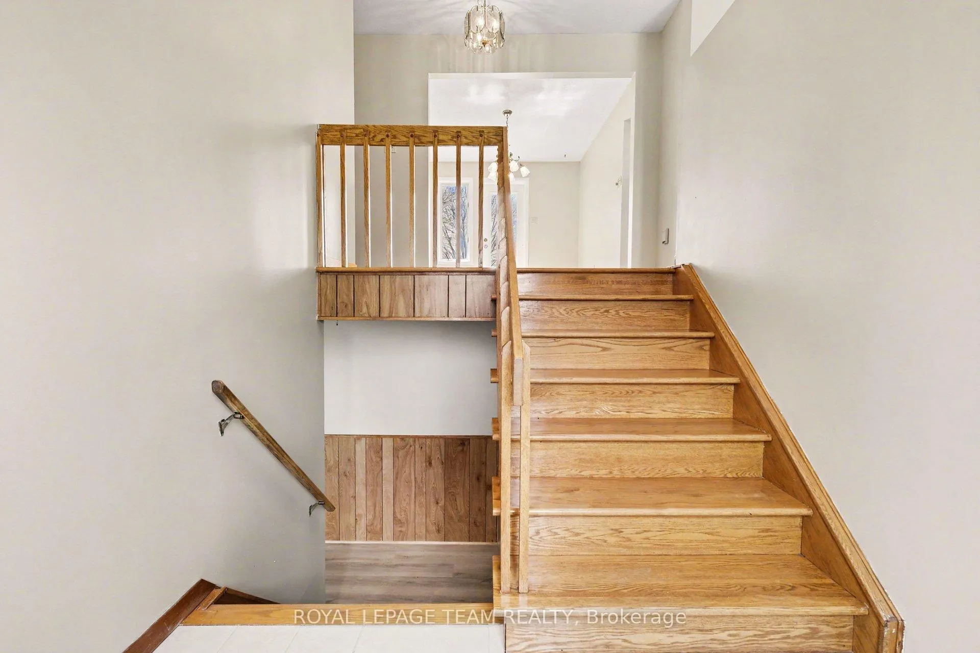 Photo 5 of 6294 Ottawa Street, Ottawa, Richmond — HOMEH