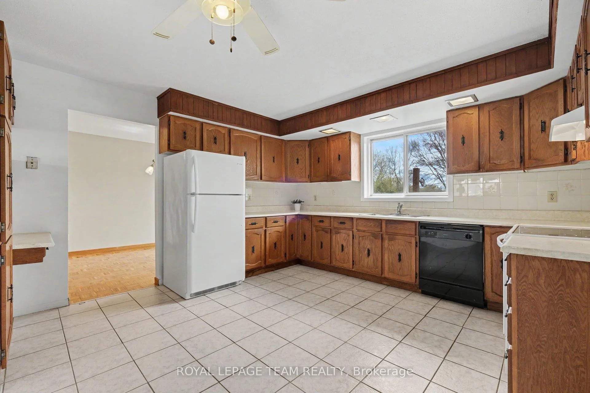 Photo 8 of 6294 Ottawa Street, Ottawa, Richmond — HOMEH