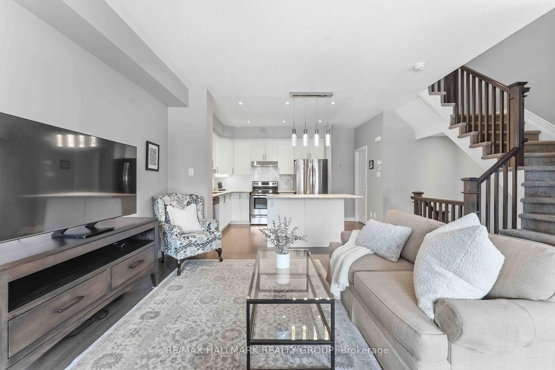 Photo 8 of 107 Wild Senna Way, Ottawa, Barrhaven - Longfields — HOMEH