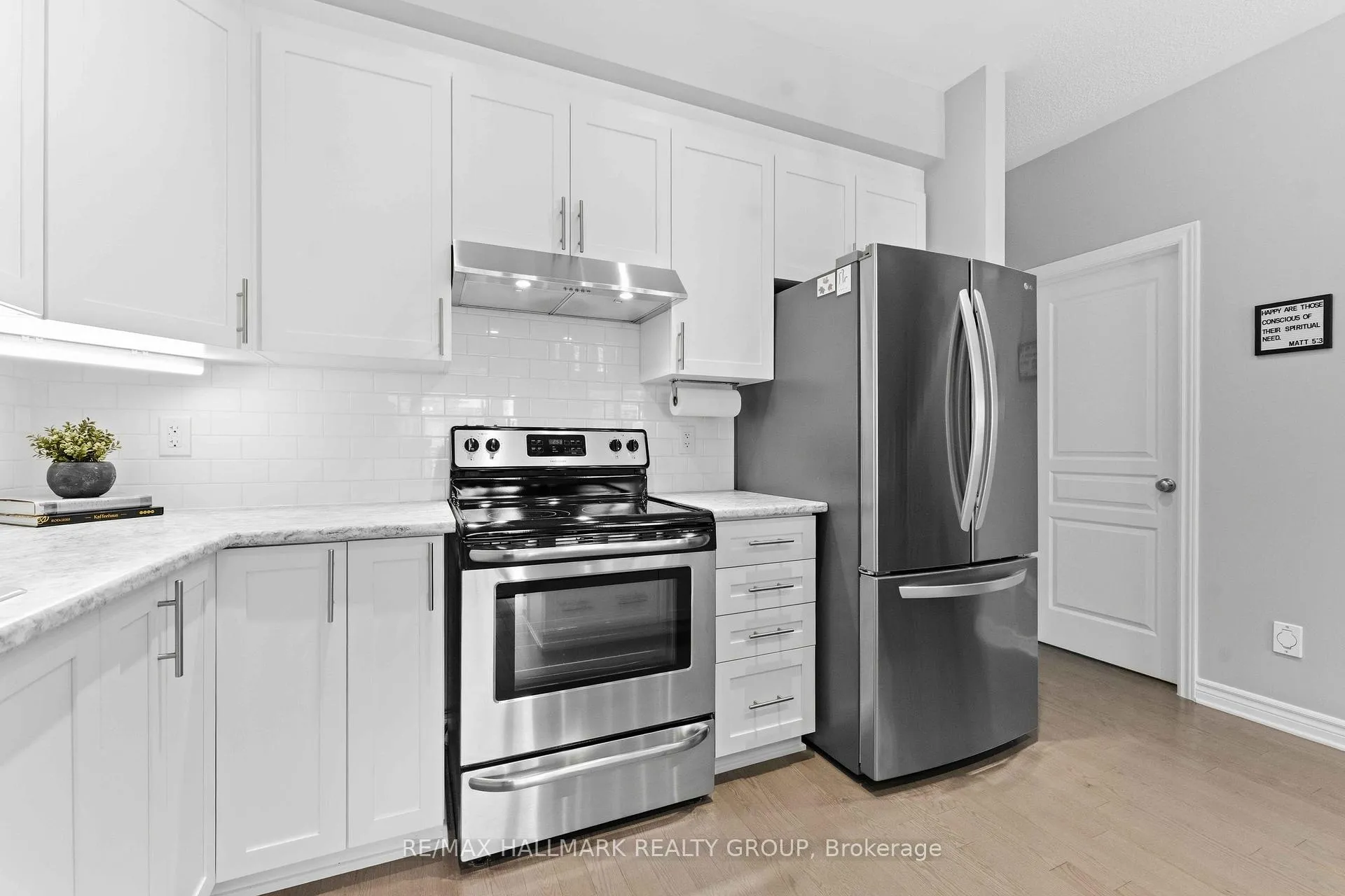 Photo 17 of 107 Wild Senna Way, Ottawa, Barrhaven - Longfields — HOMEH