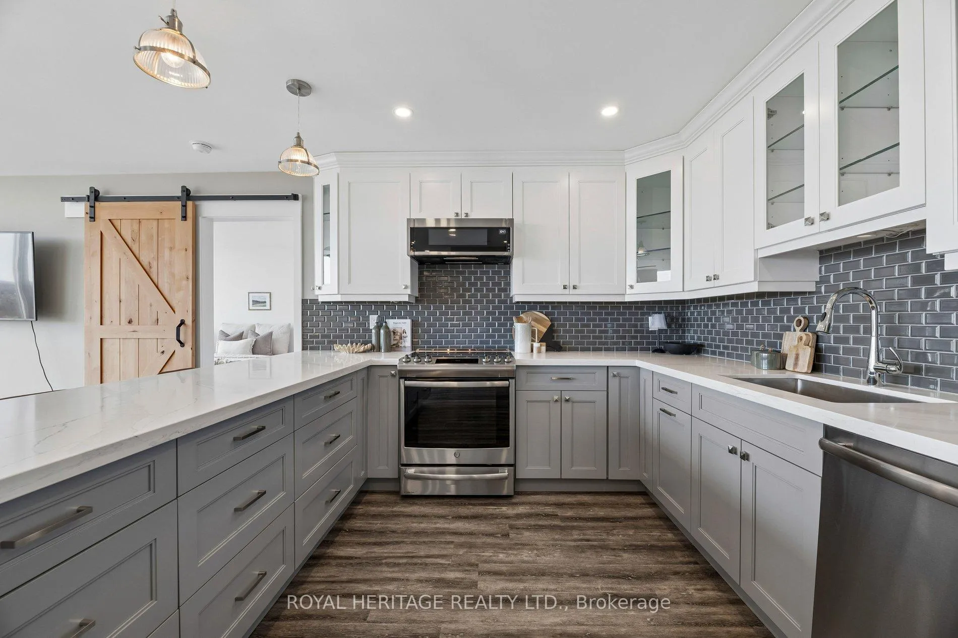 Photo 7 of Unit 1209, 711 Rossland Road E, Whitby, Pringle Creek — HOMEH