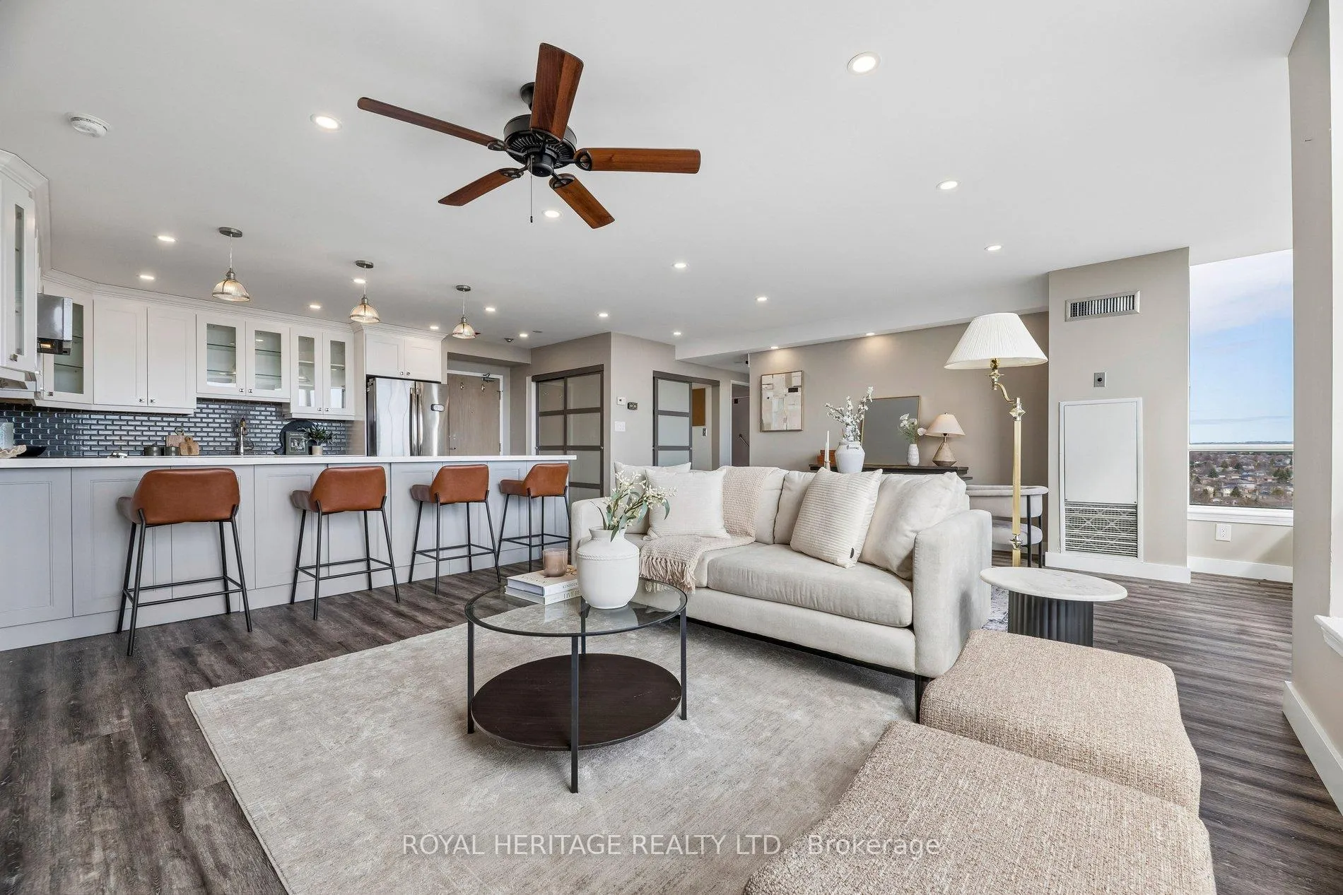 Photo 14 of Unit 1209, 711 Rossland Road E, Whitby, Pringle Creek — HOMEH