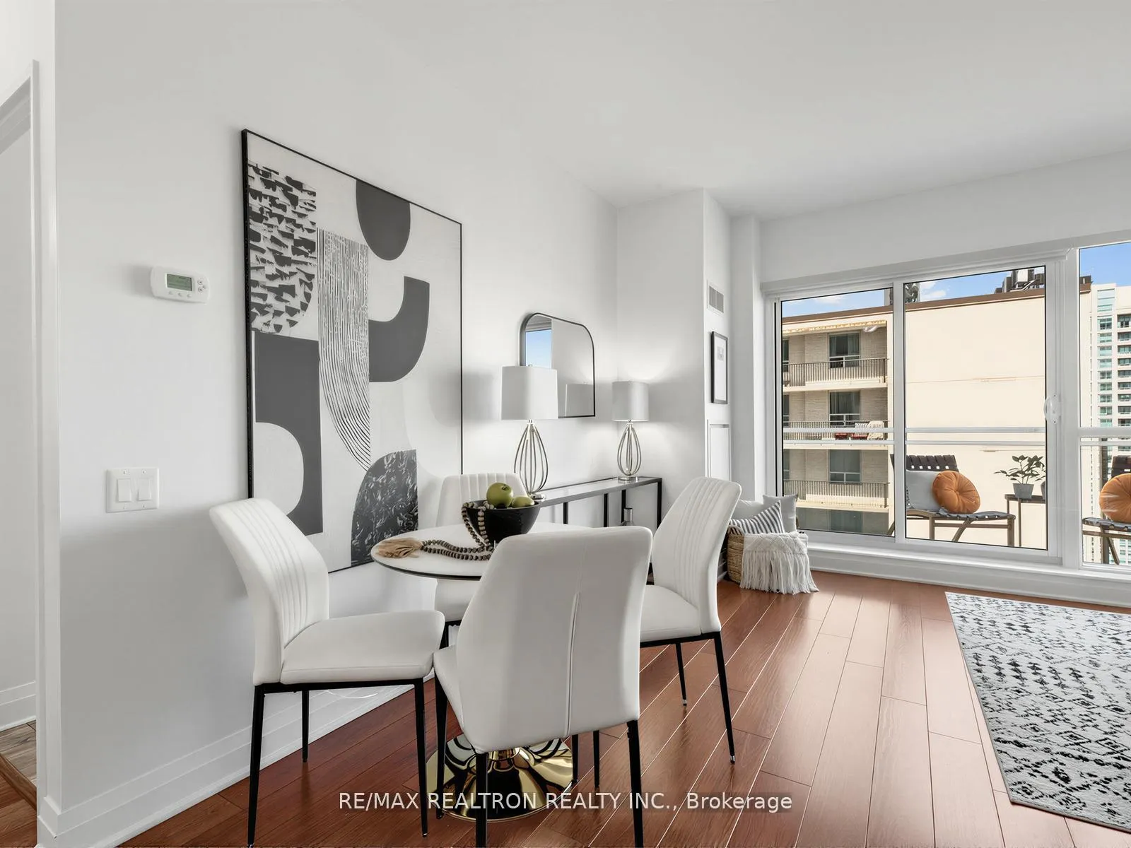 Photo 16 of Unit 1101, 83 Redpath Avenue, Toronto, Mount Pleasant West — HOMEH