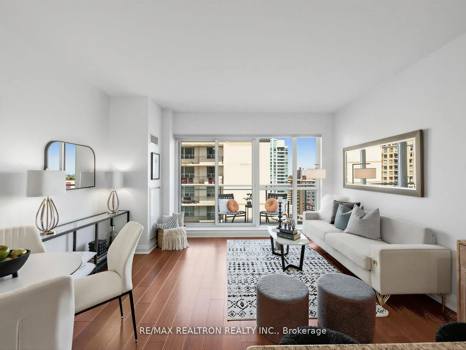 Photo 17 of Unit 1101, 83 Redpath Avenue, Toronto, Mount Pleasant West — HOMEH