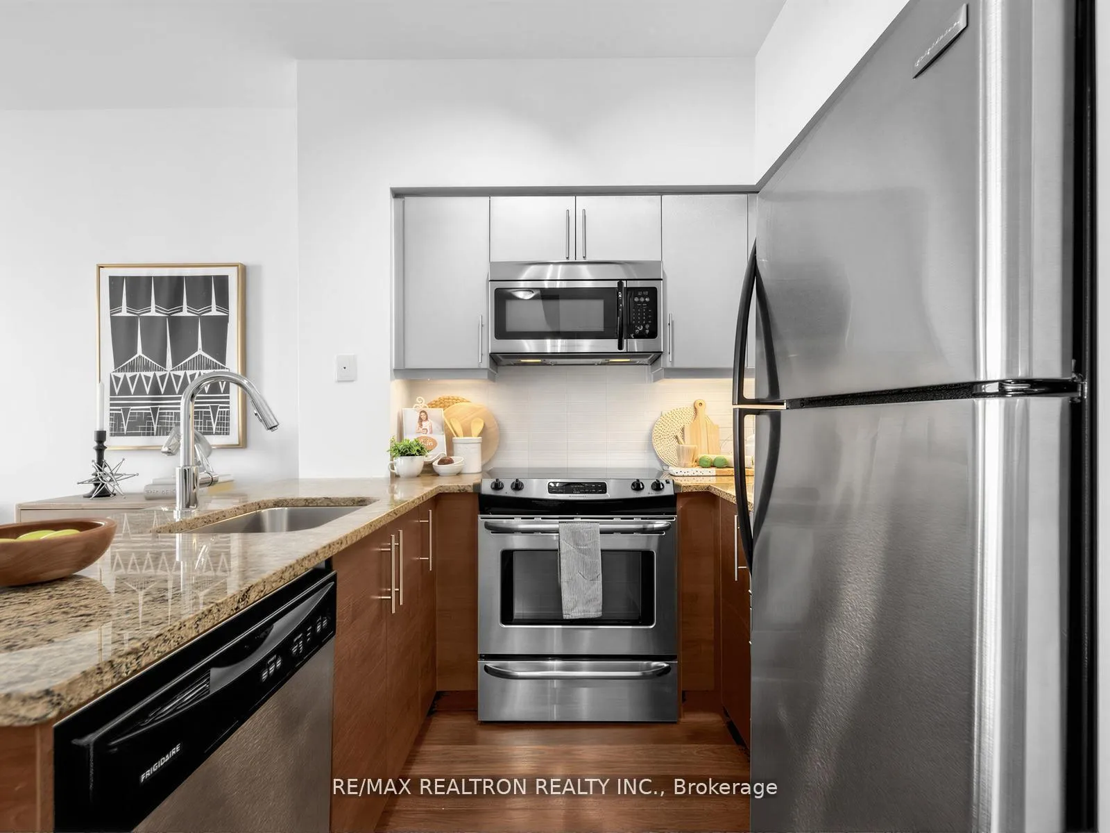 Photo 20 of Unit 1101, 83 Redpath Avenue, Toronto, Mount Pleasant West — HOMEH
