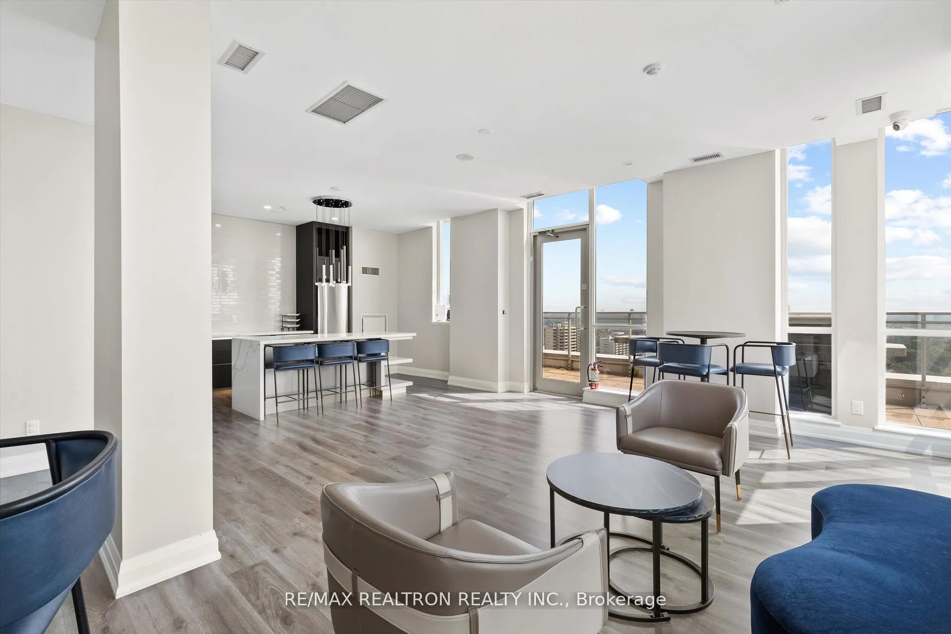 Photo 34 of Unit 1101, 83 Redpath Avenue, Toronto, Mount Pleasant West — HOMEH