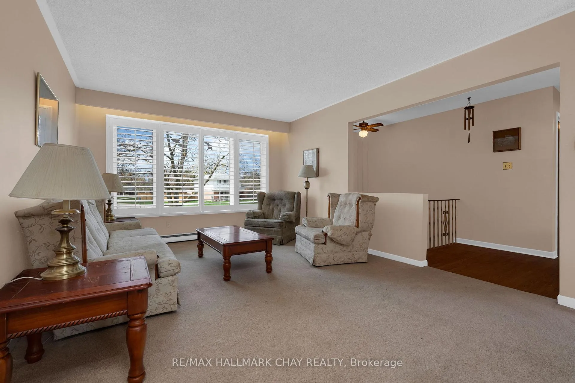 Photo 5 of 33 Davies Crescent, Barrie, Grove East — HOMEH