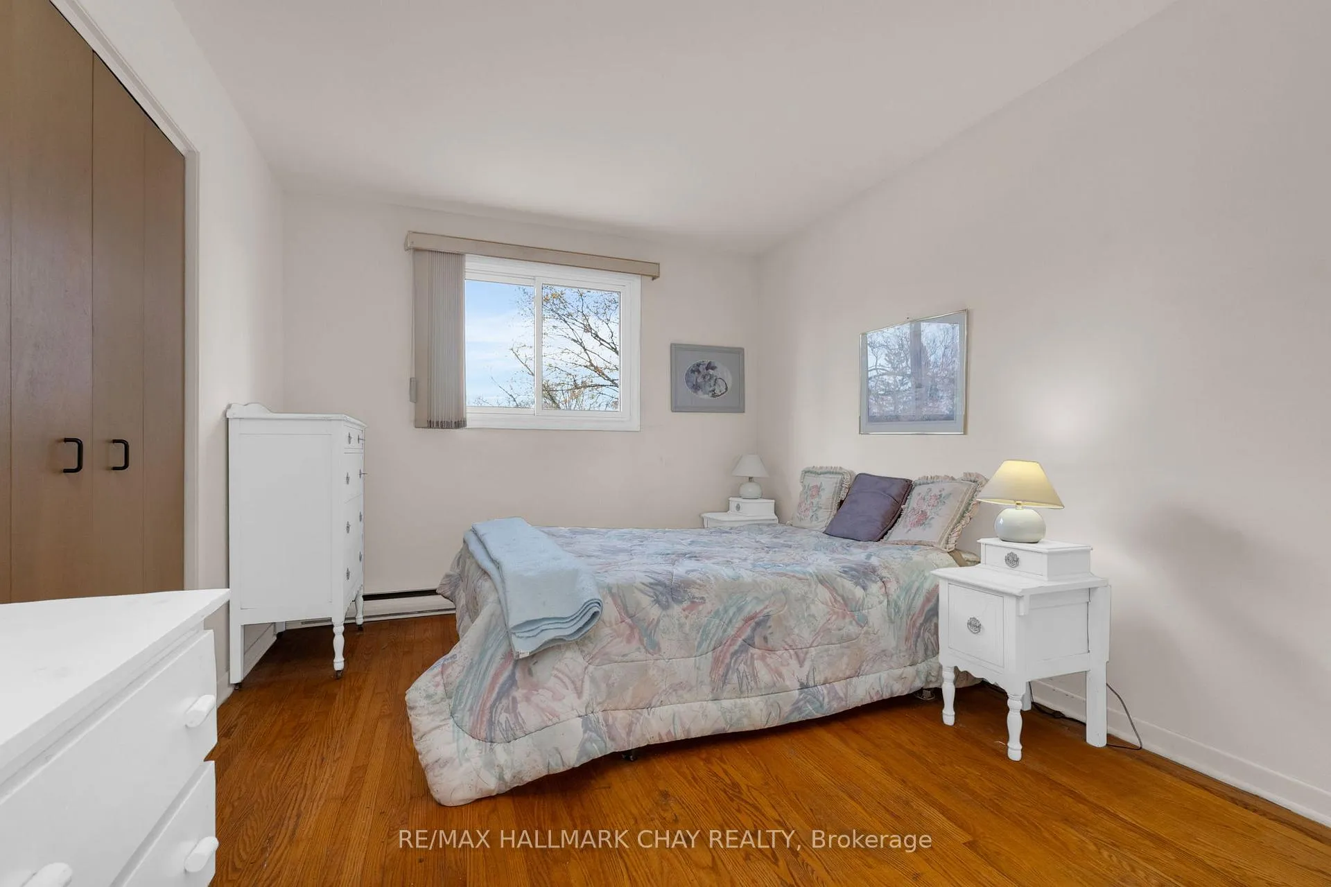 Photo 12 of 33 Davies Crescent, Barrie, Grove East — HOMEH