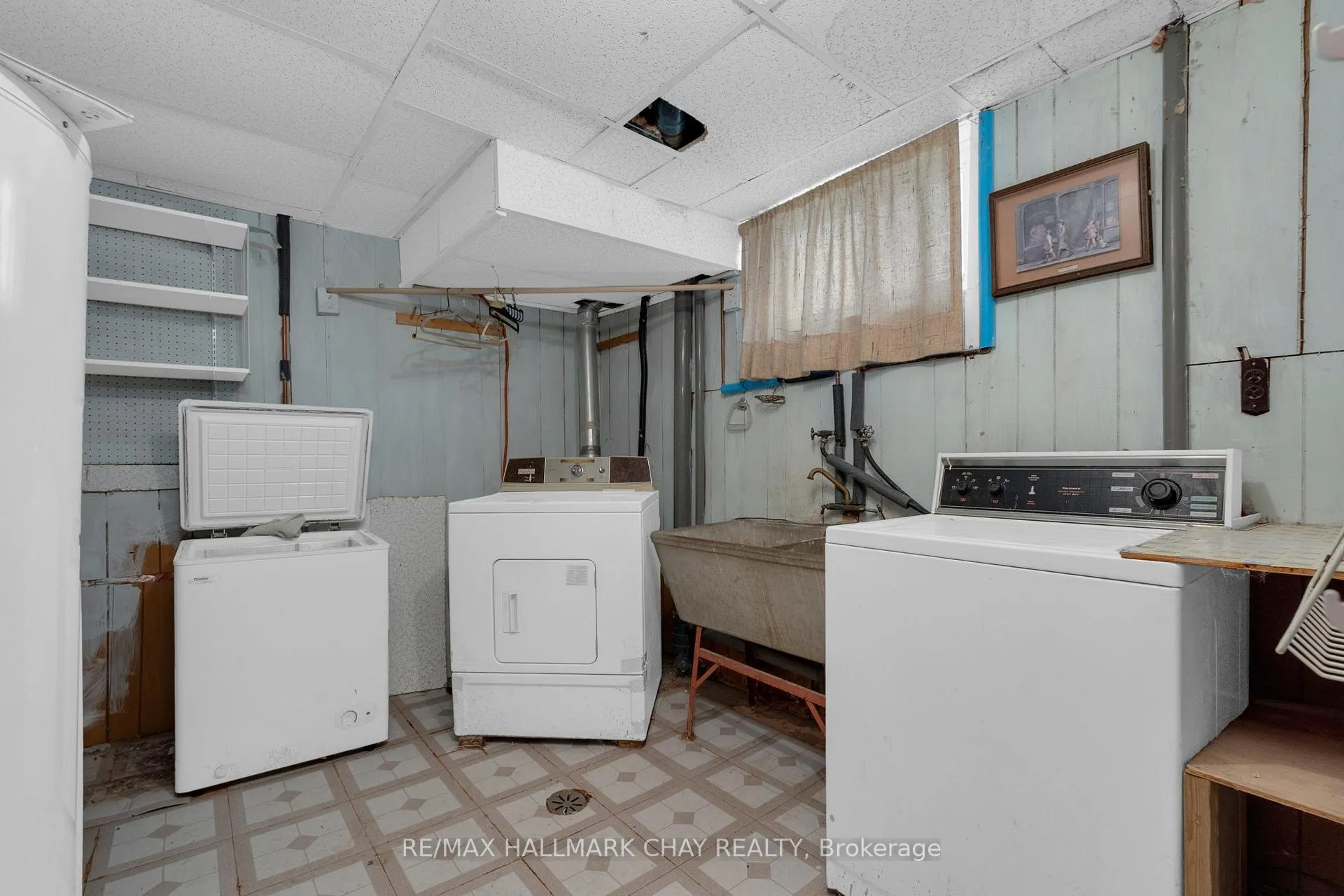 Photo 22 of 33 Davies Crescent, Barrie, Grove East — HOMEH