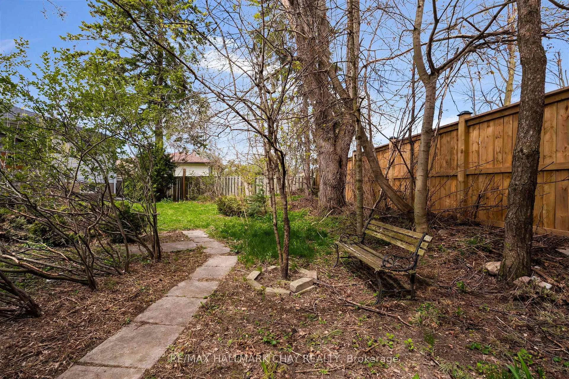 Photo 31 of 33 Davies Crescent, Barrie, Grove East — HOMEH