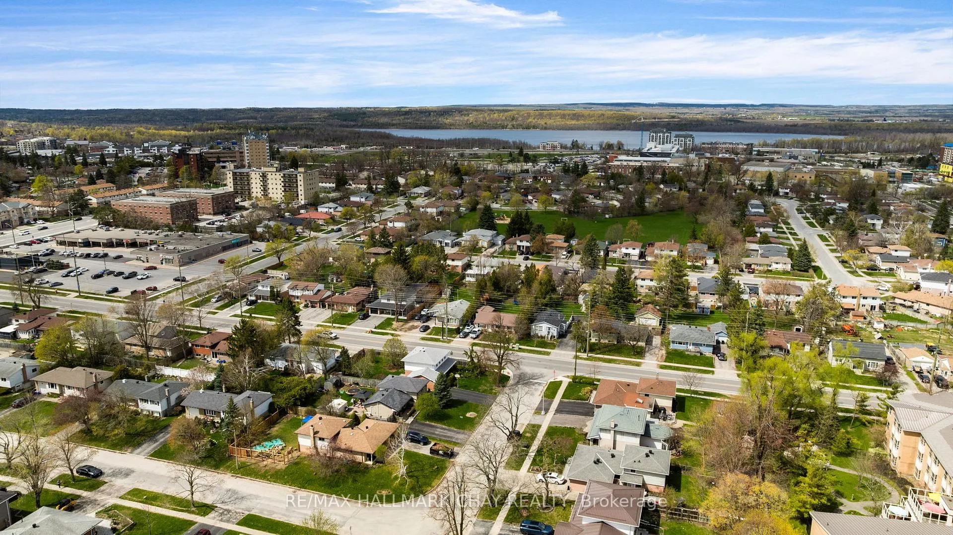 Photo 39 of 33 Davies Crescent, Barrie, Grove East — HOMEH