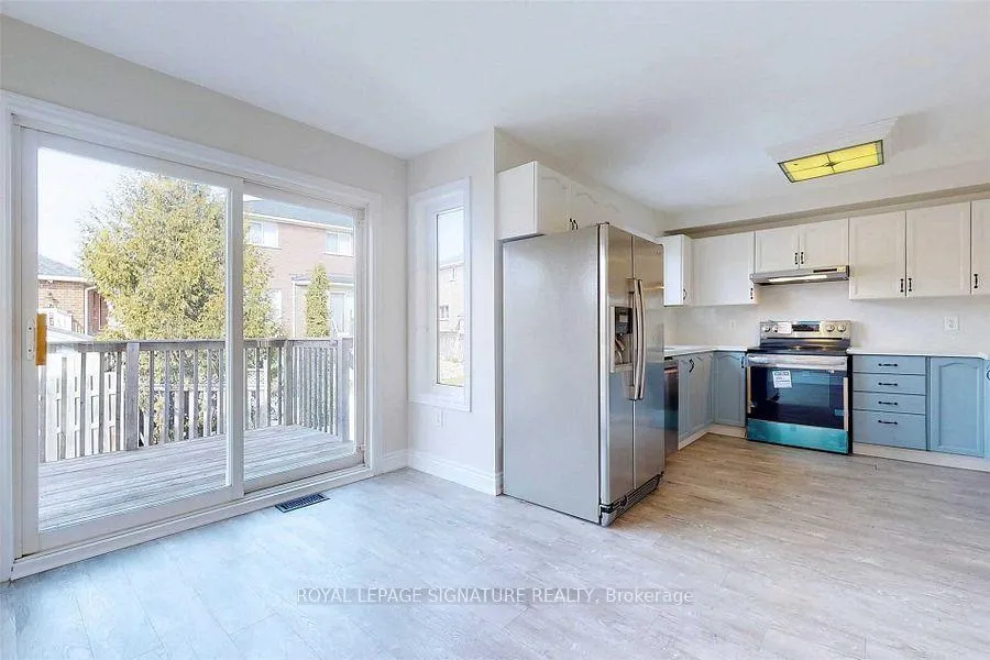 Photo 10 of 9 Sydenham Wells, Barrie, 400 East — HOMEH