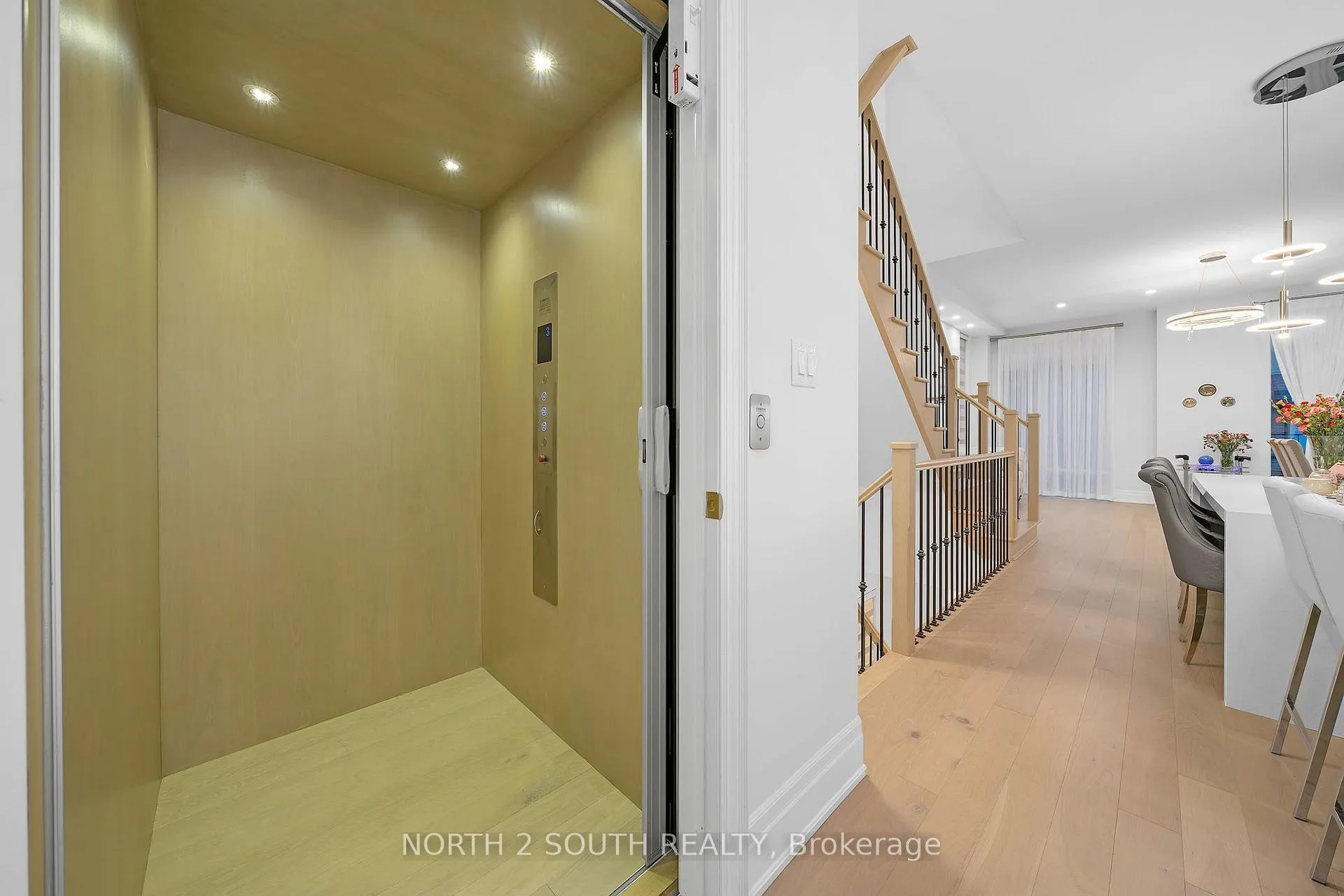 Photo 19 of 25 Aylin Crescent, Vaughan, Patterson — HOMEH