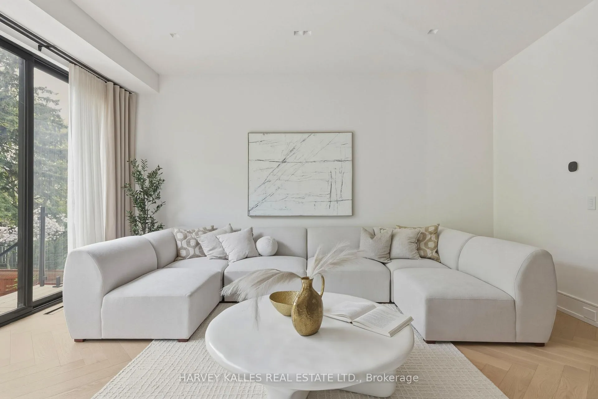Photo 23 of 261 St Germain Avenue, Toronto, Lawrence Park North — HOMEH