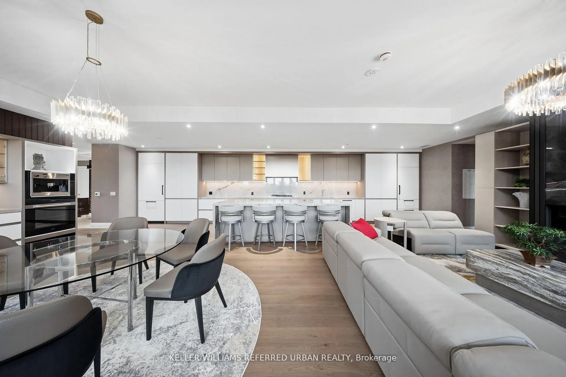 Photo 11 of Unit 607, 2 Forest Hill Road, Toronto, Casa Loma — HOMEH