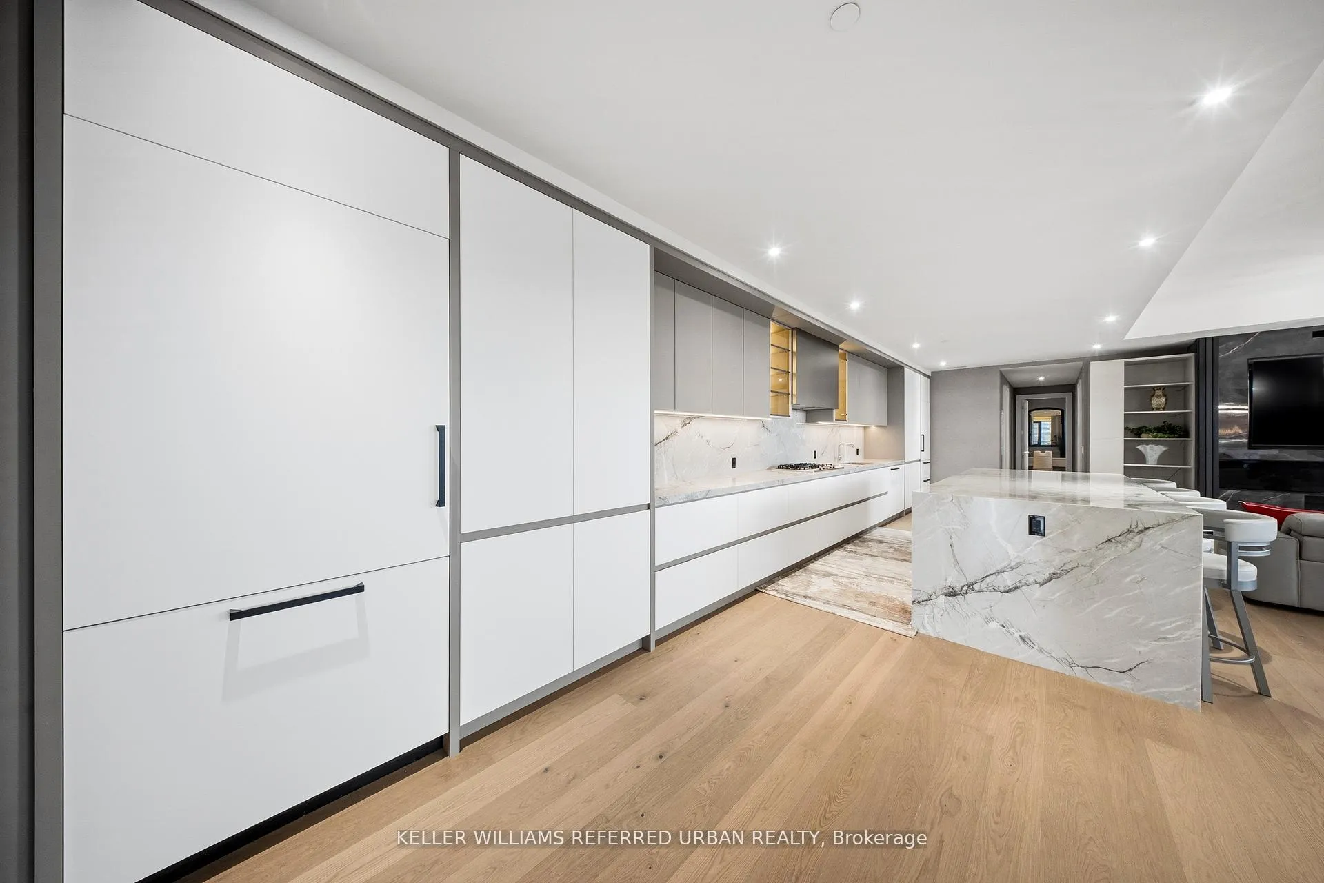 Photo 16 of Unit 607, 2 Forest Hill Road, Toronto, Casa Loma — HOMEH