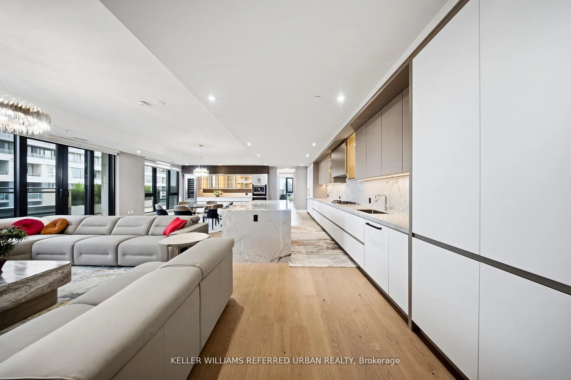 Photo 19 of Unit 607, 2 Forest Hill Road, Toronto, Casa Loma — HOMEH