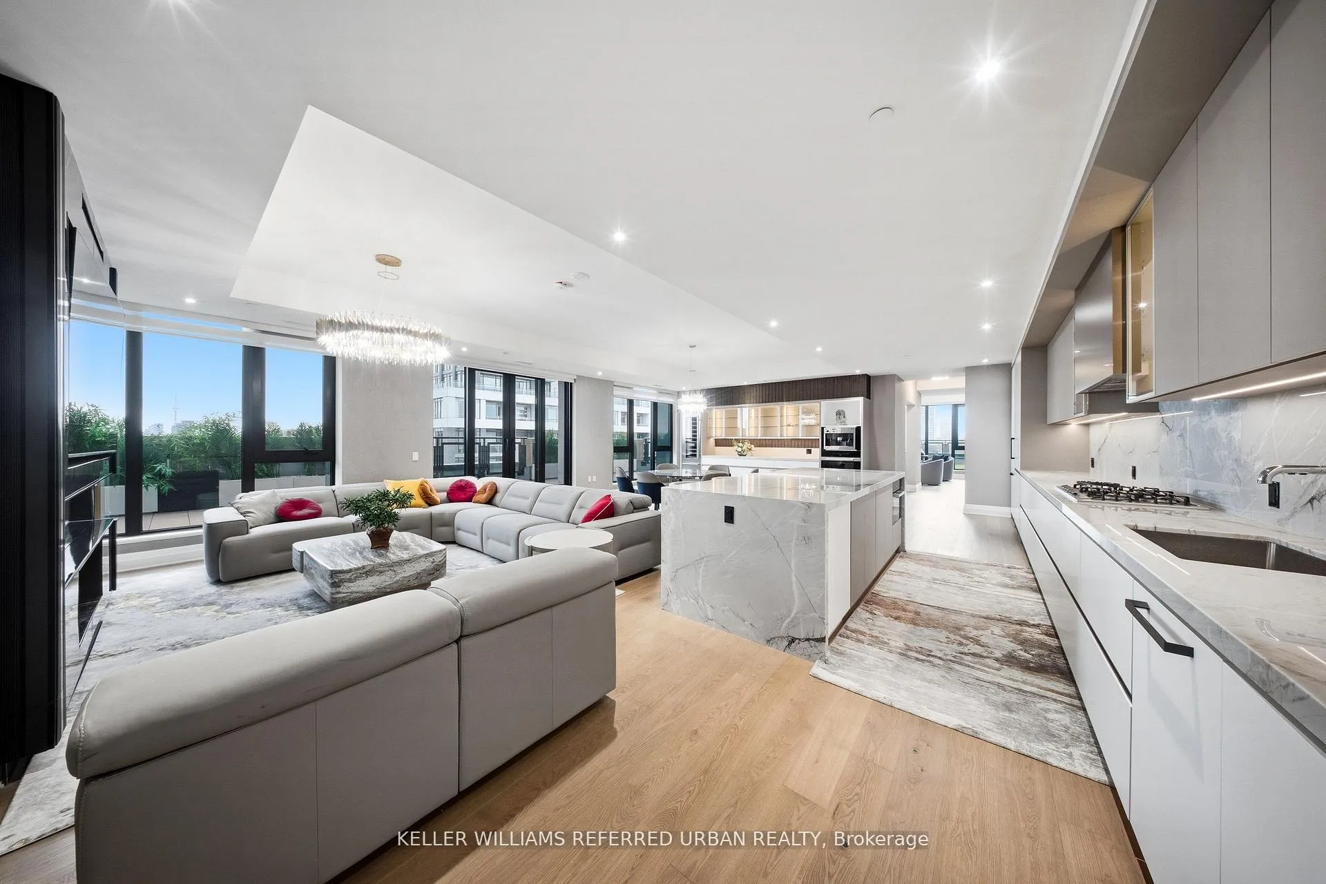 Photo 25 of Unit 607, 2 Forest Hill Road, Toronto, Casa Loma — HOMEH