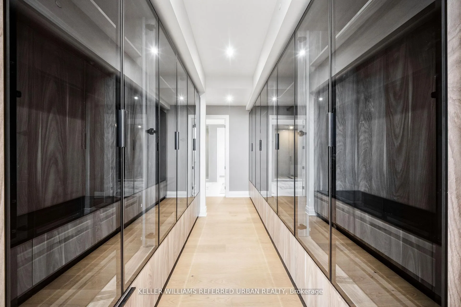 Photo 34 of Unit 607, 2 Forest Hill Road, Toronto, Casa Loma — HOMEH
