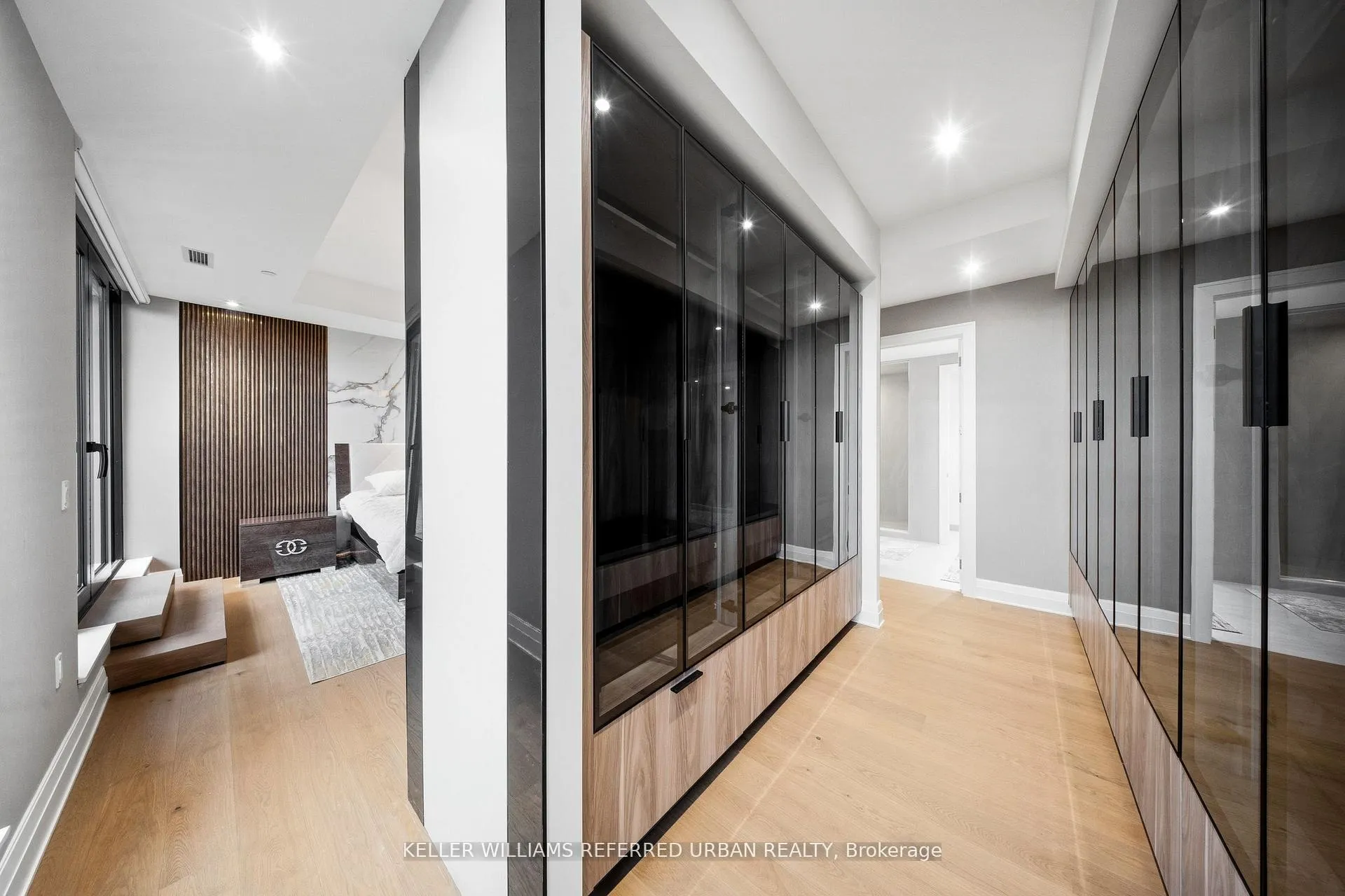 Photo 35 of Unit 607, 2 Forest Hill Road, Toronto, Casa Loma — HOMEH