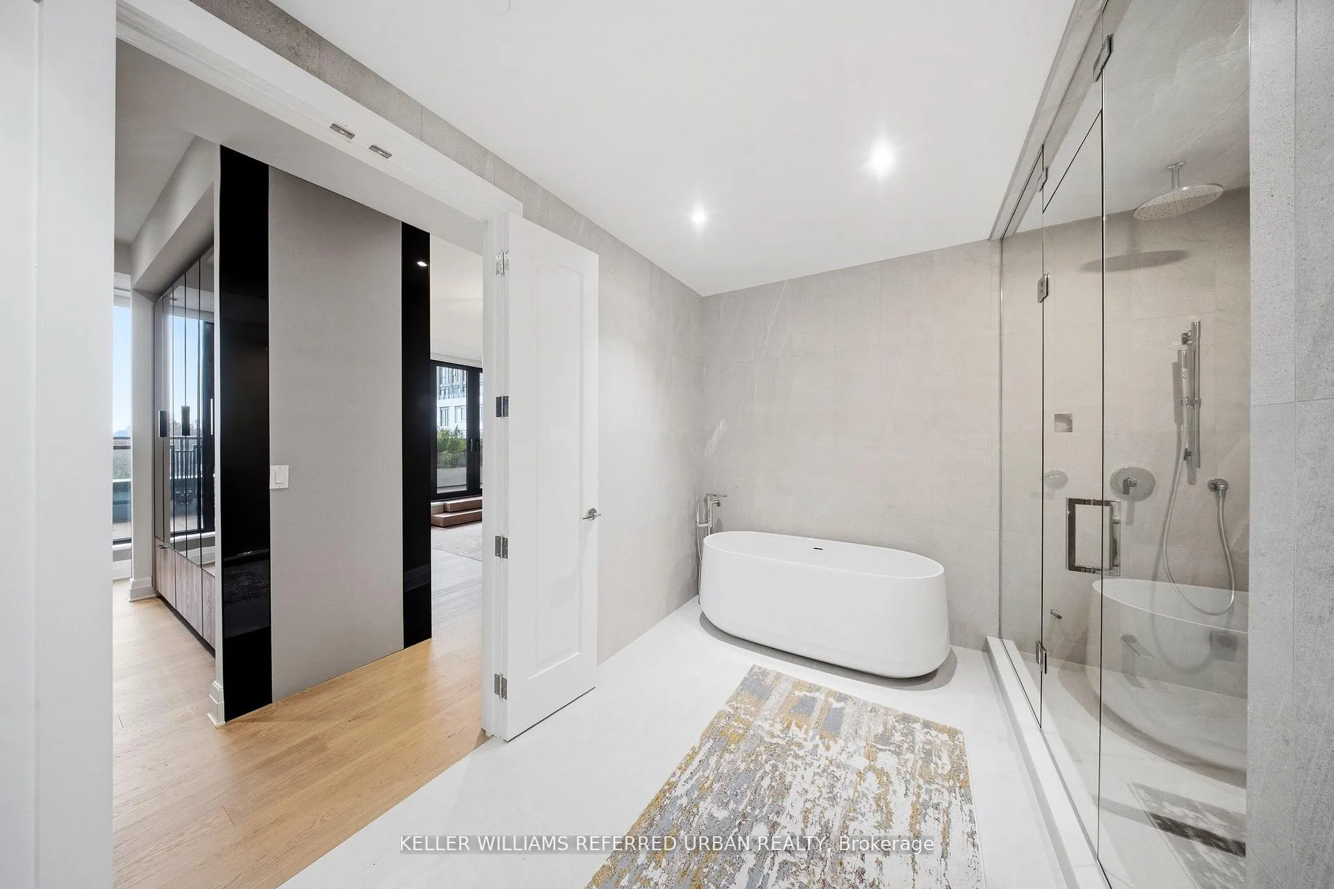 Photo 38 of Unit 607, 2 Forest Hill Road, Toronto, Casa Loma — HOMEH