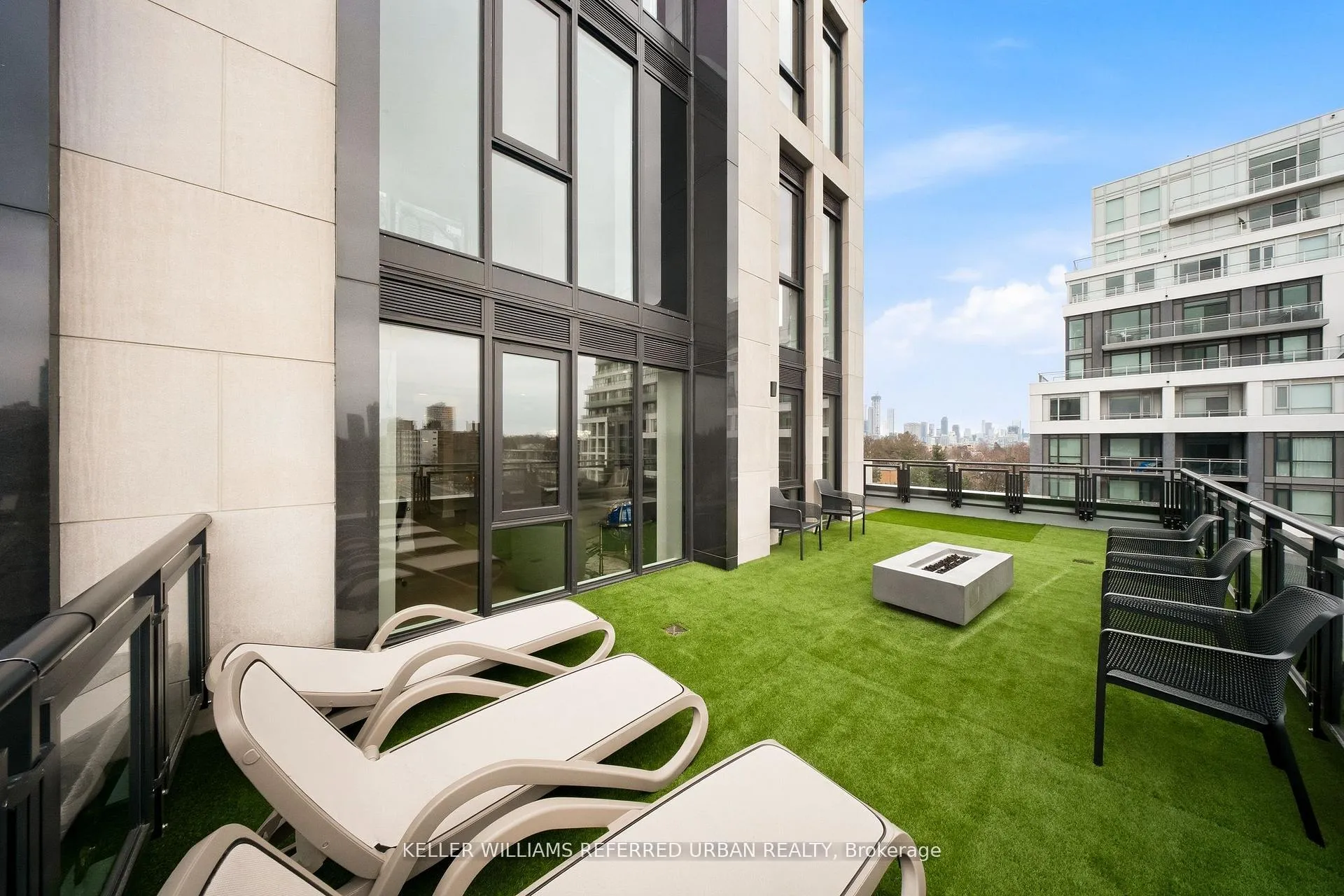 Photo 45 of Unit 607, 2 Forest Hill Road, Toronto, Casa Loma — HOMEH