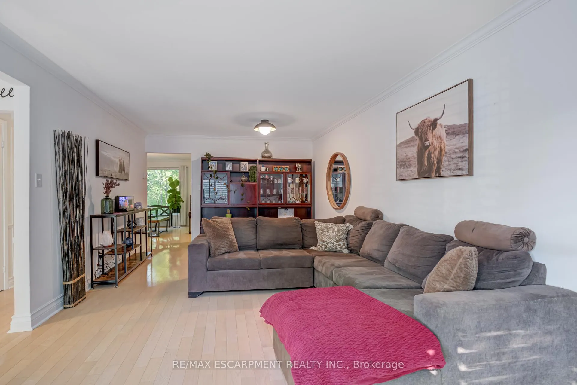 Photo 10 of Unit 5, 1560 Kerns Road, Burlington, Tyandaga — HOMEH